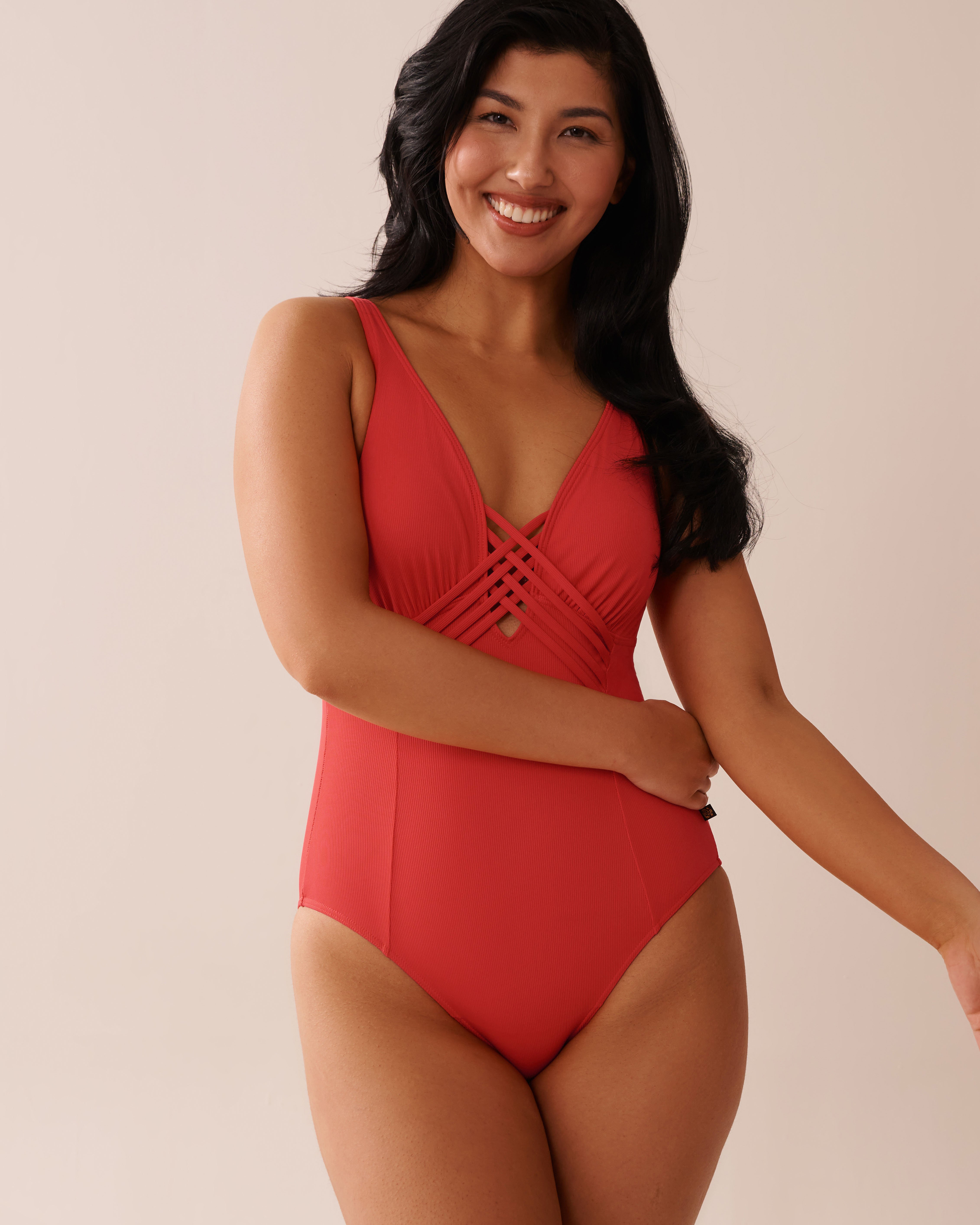 LA VIE EN ROSE AQUA DONATELLA Smoothing One-piece Swimsuit Hibiscus Red 70400172 - View4