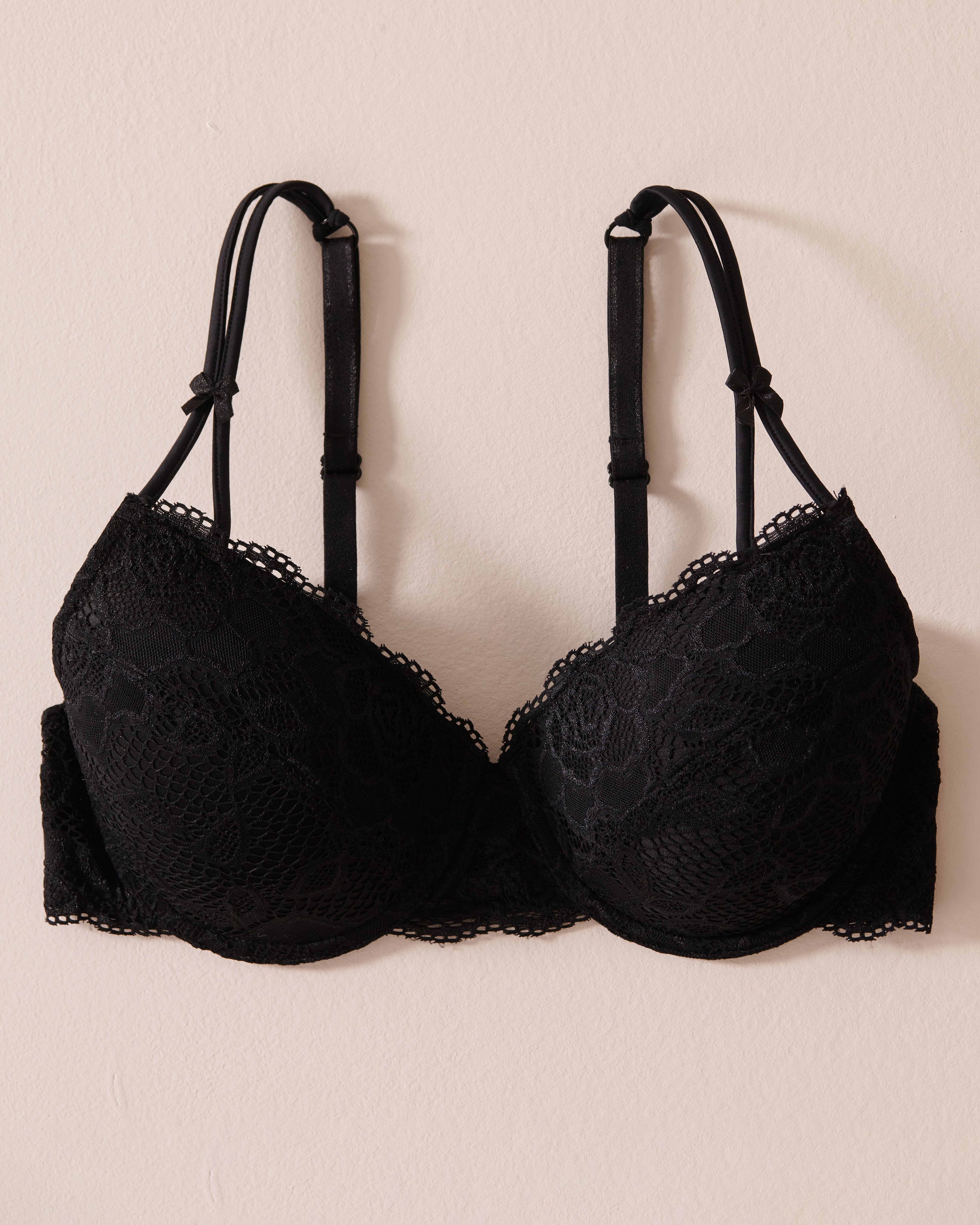 LA VIE EN ROSE Lightly Lined Mastectomy Bra Black 389-110-2-00 - View1
