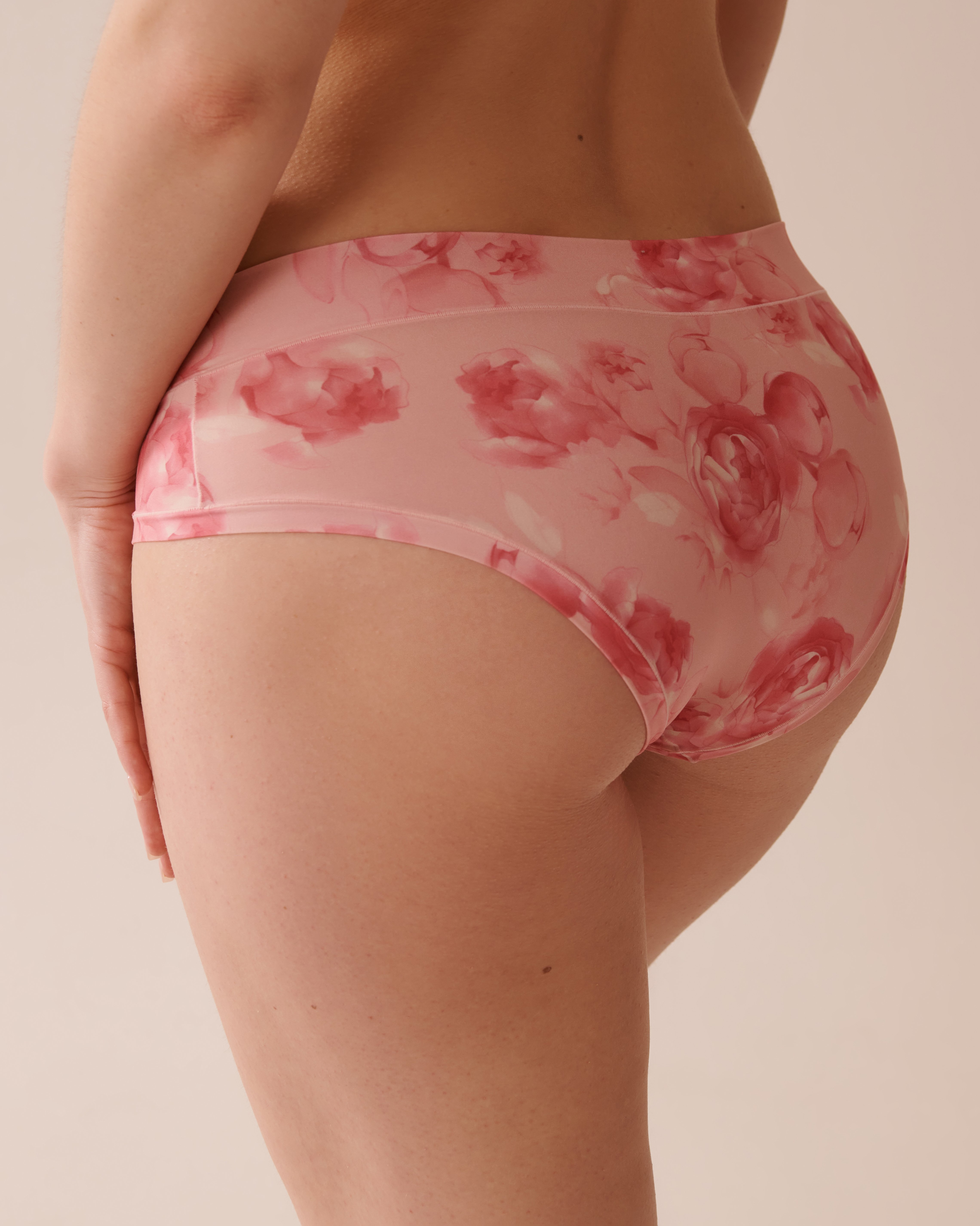 LA VIE EN ROSE Perfect Fit Hiphugger Panty Rose Garden 20200628 - View2