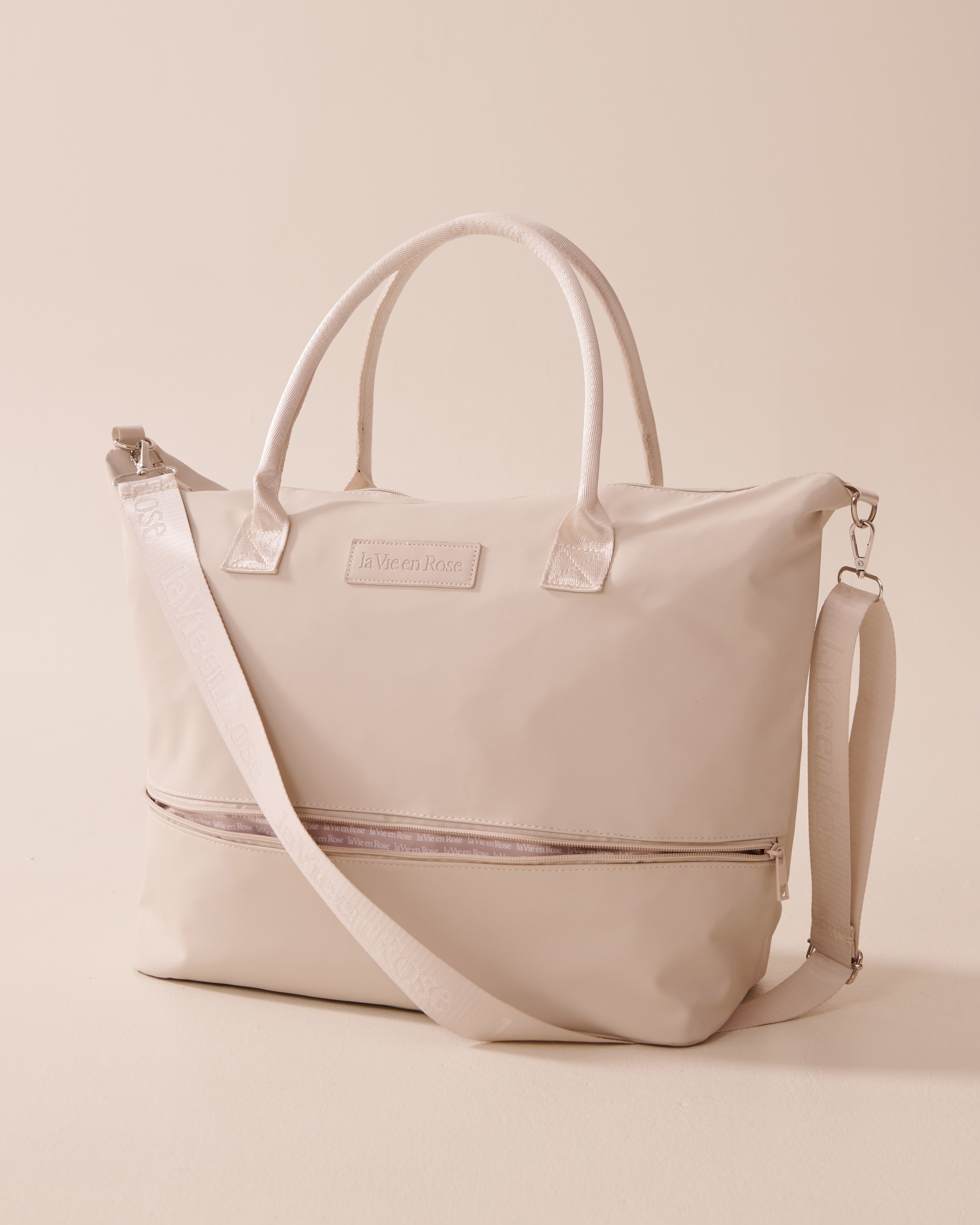 LA VIE EN ROSE Weekender Bag Light Beige 40700395 - View1