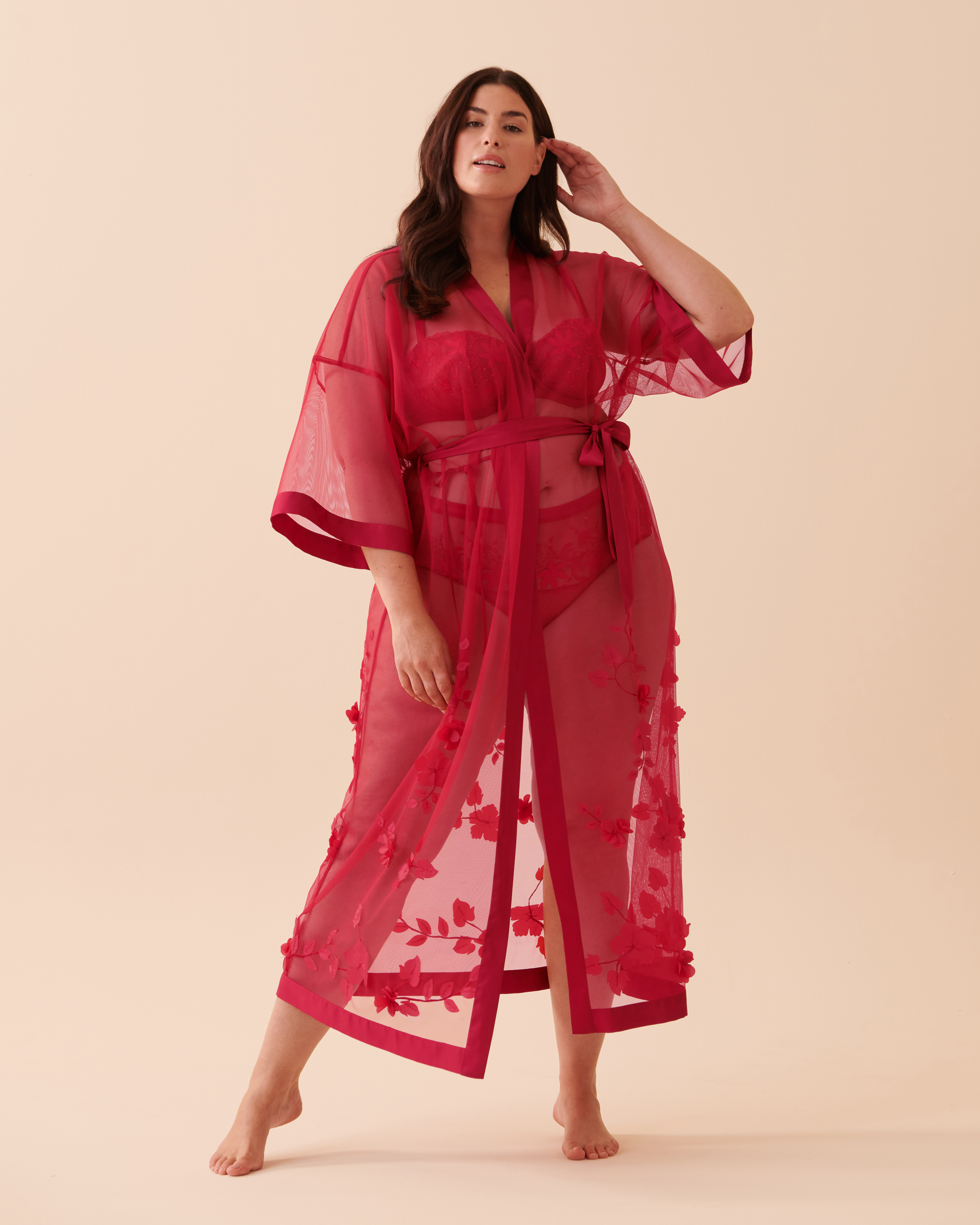 LA VIE EN ROSE Kimono à fleurs en résille transparente Rouge festif 60600062 - View2