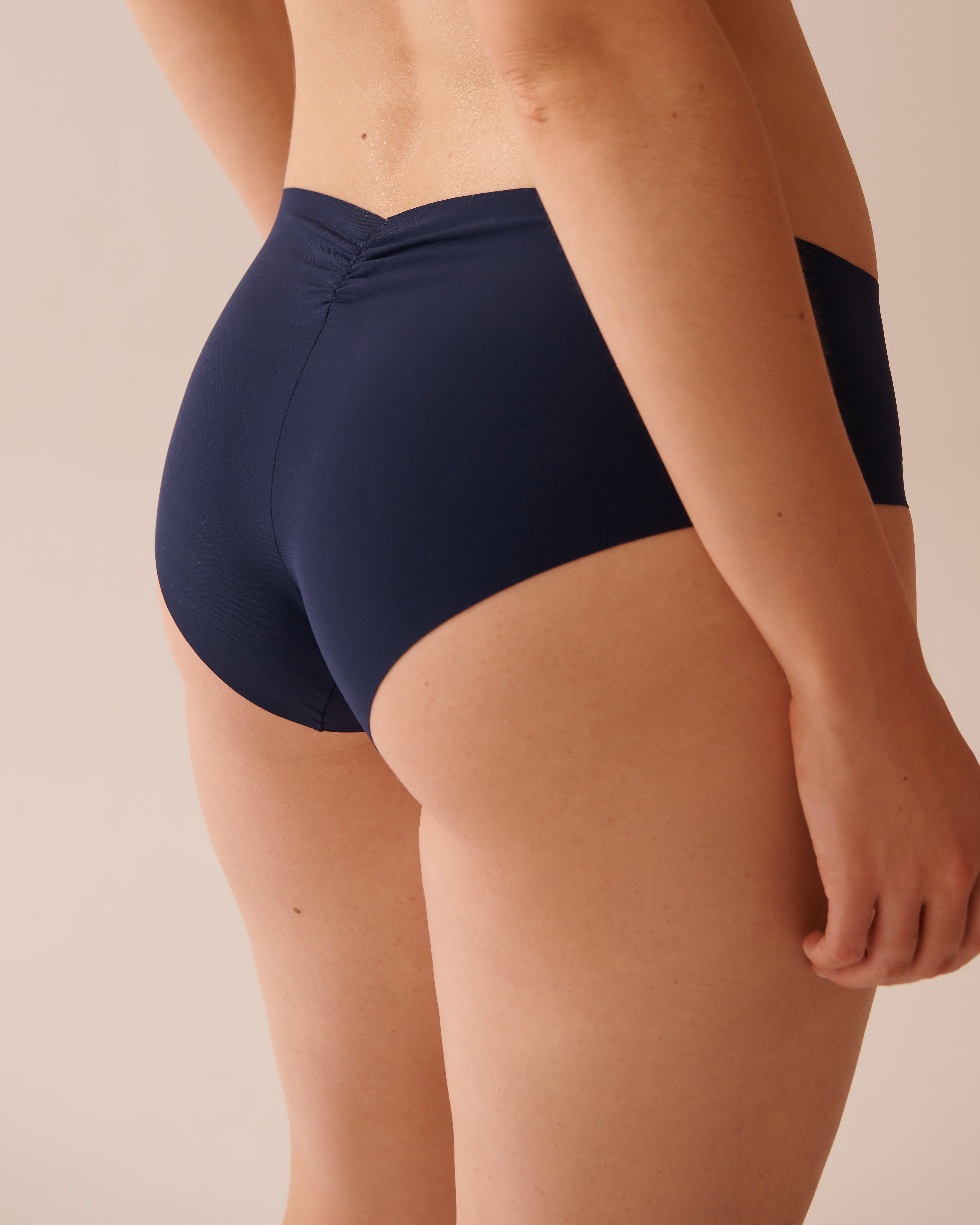 LA VIE EN ROSE Culotte aux hanches microfibre invisible Bleu marine 20200634 - View2