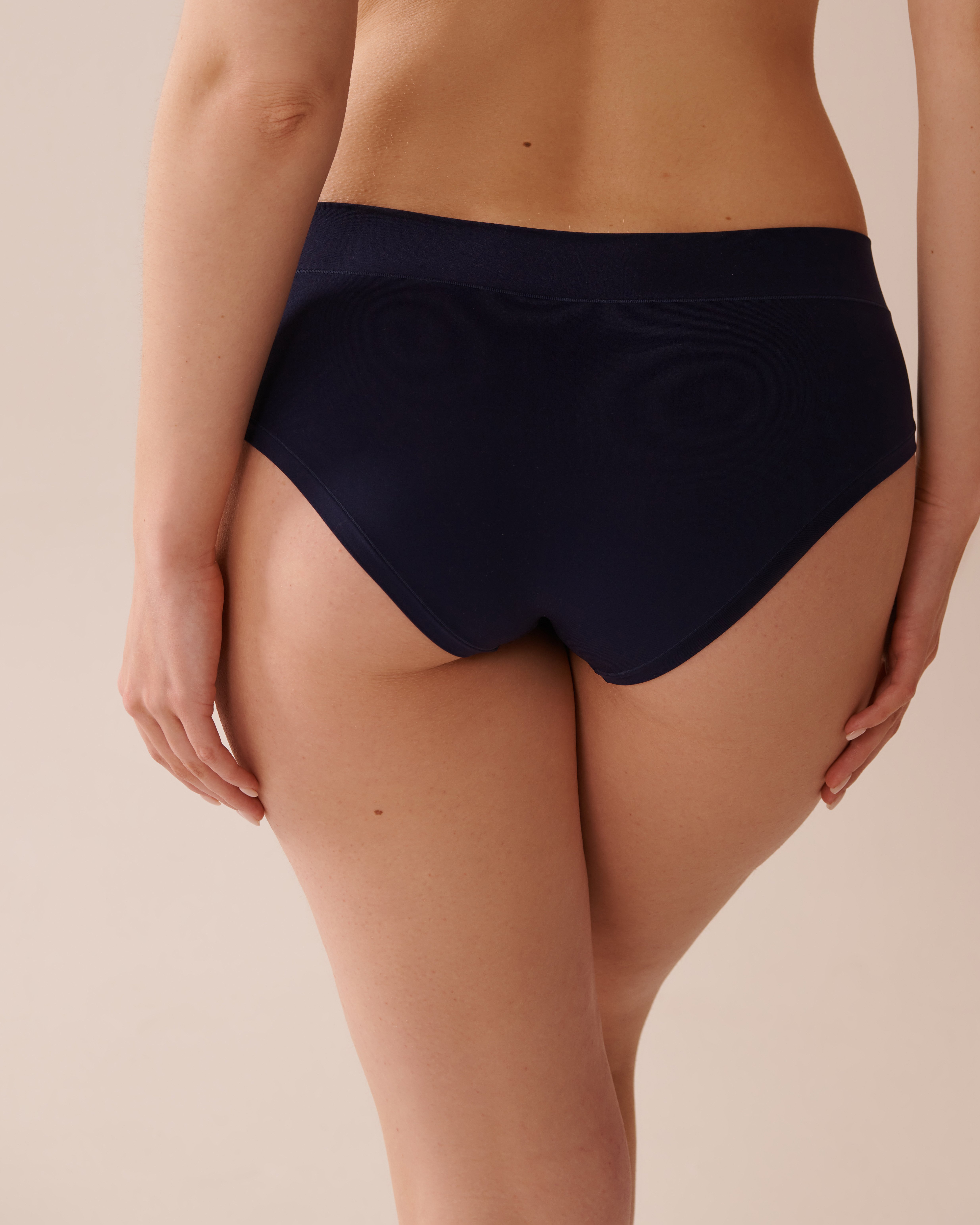 LA VIE EN ROSE Perfect Fit Hiphugger Panty Evening Blue 20200649 - View2