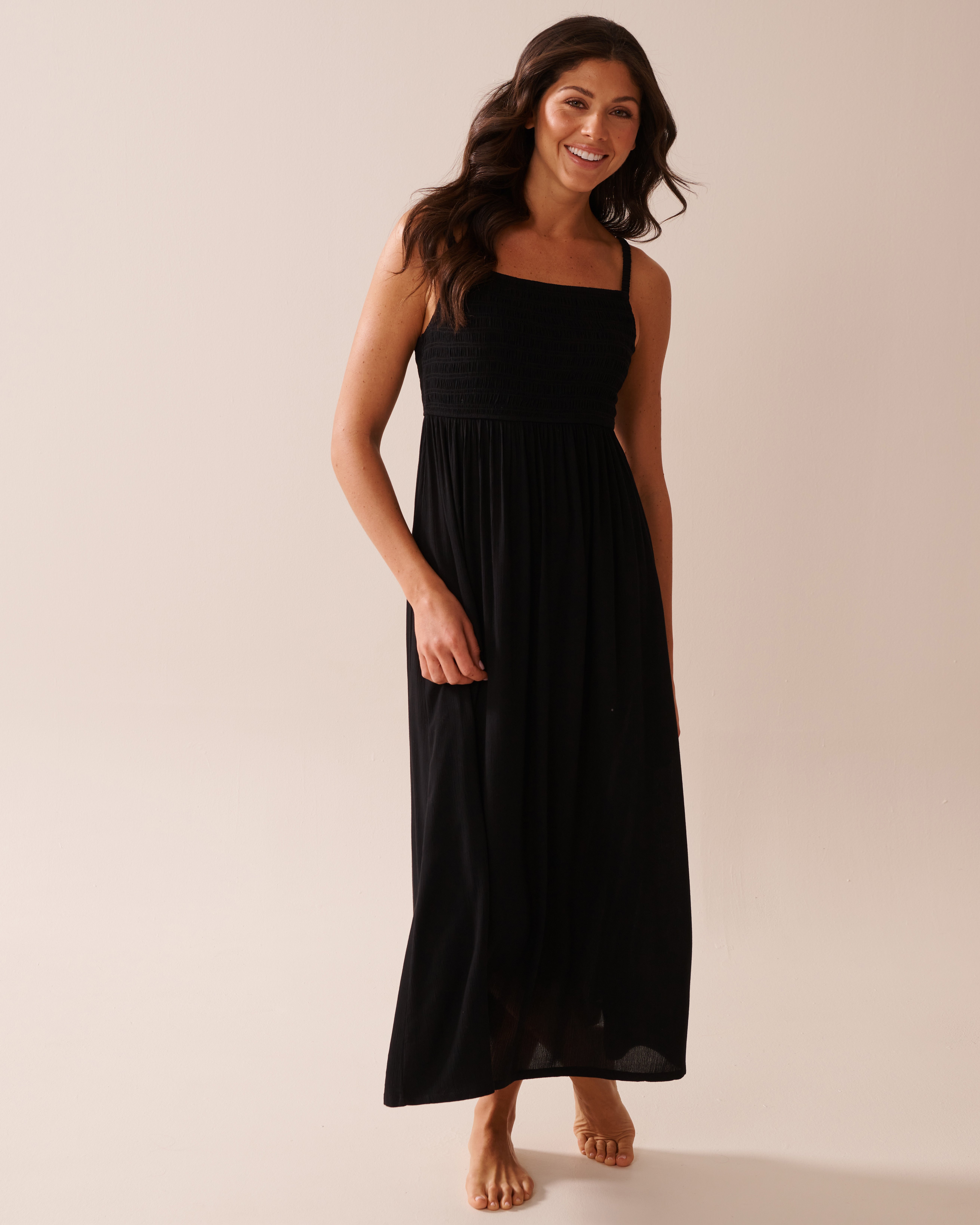 LA VIE EN ROSE AQUA Robe maxi en gaze buste smocké Noir 80300115 - Voir1