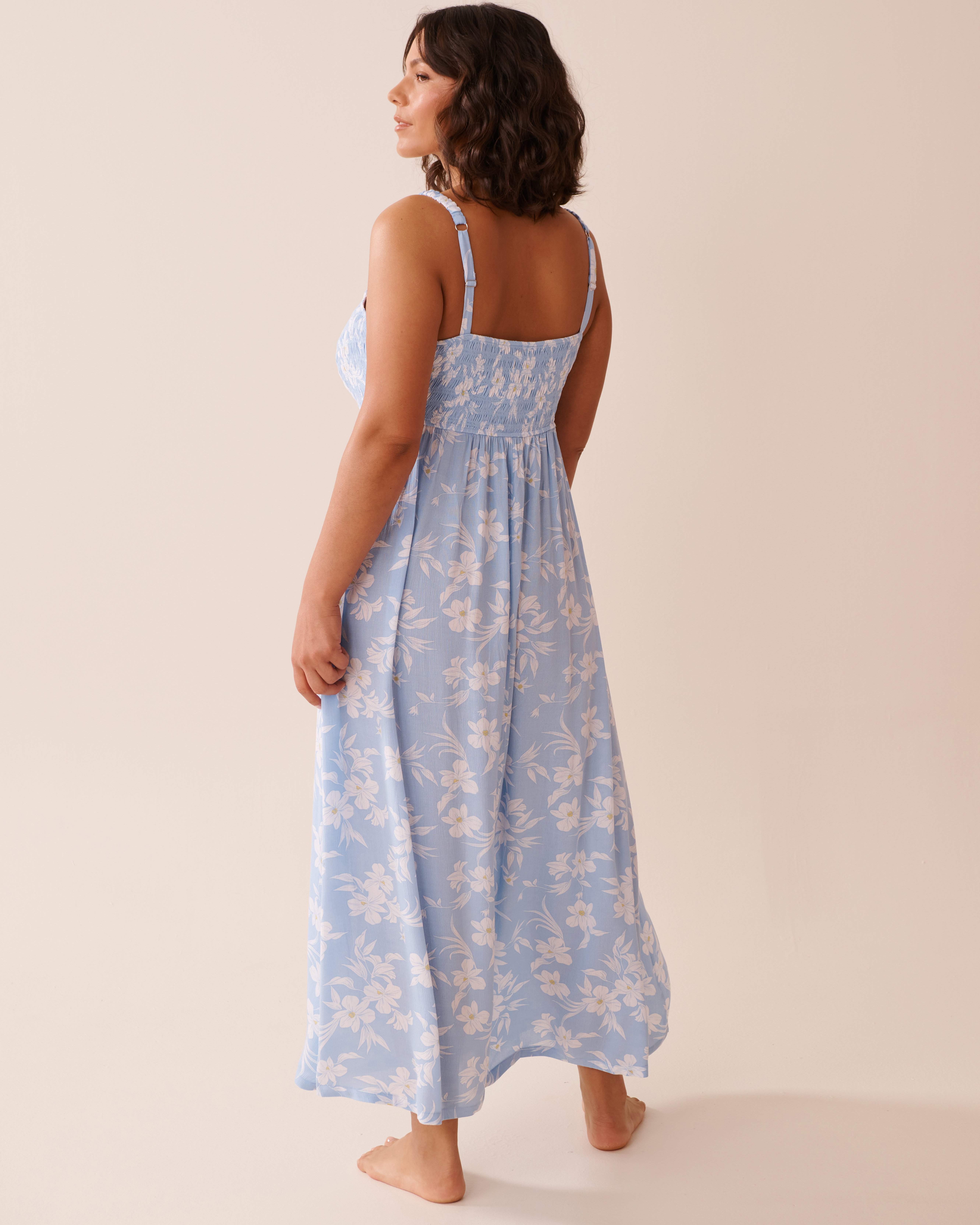 LA VIE EN ROSE AQUA Robe maxi en gaze buste smocké Jardin de lys 80300115 - Voir2