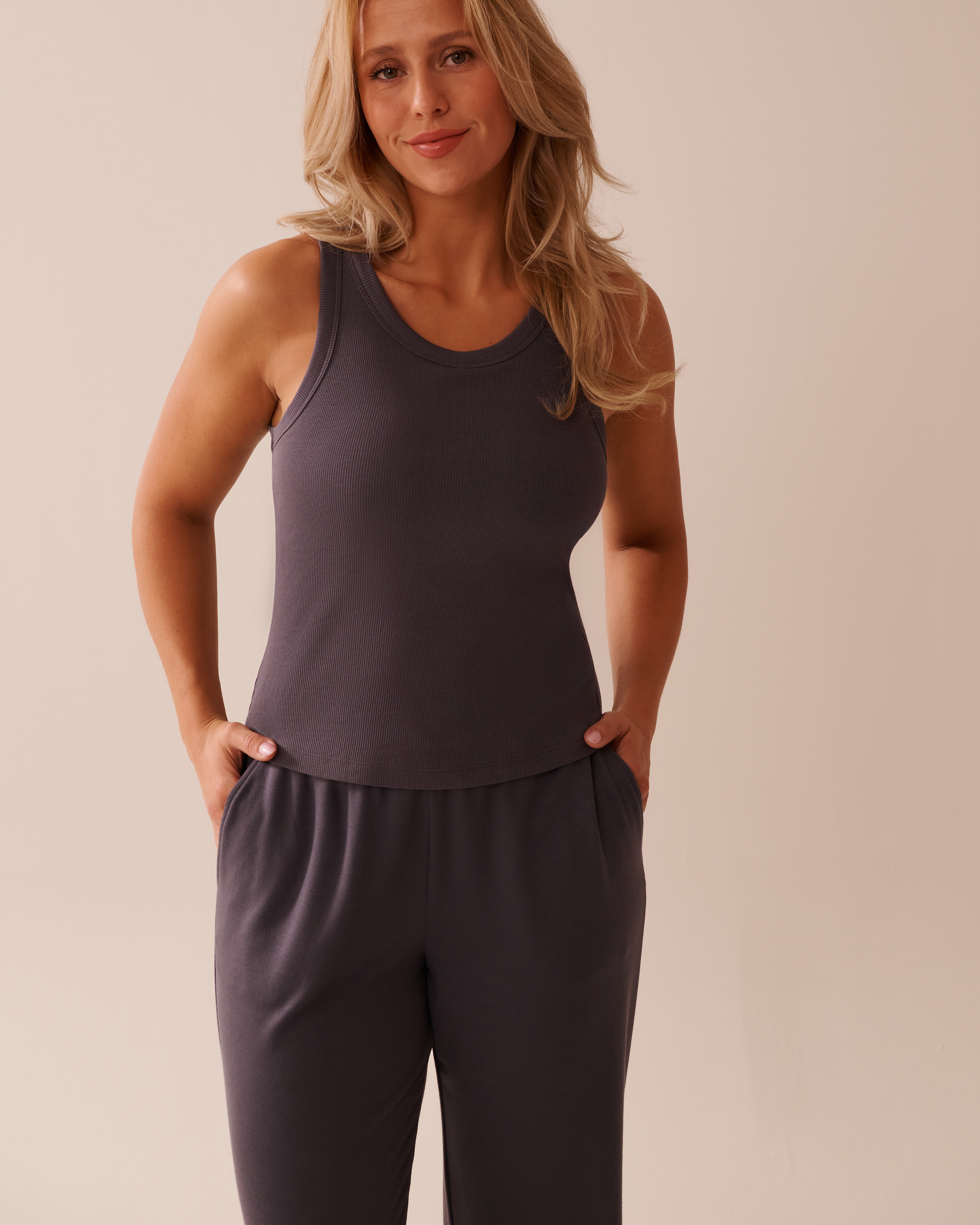 LA VIE EN ROSE Finely Ribbed Cotton Cami Anthracite 50100108 - View1