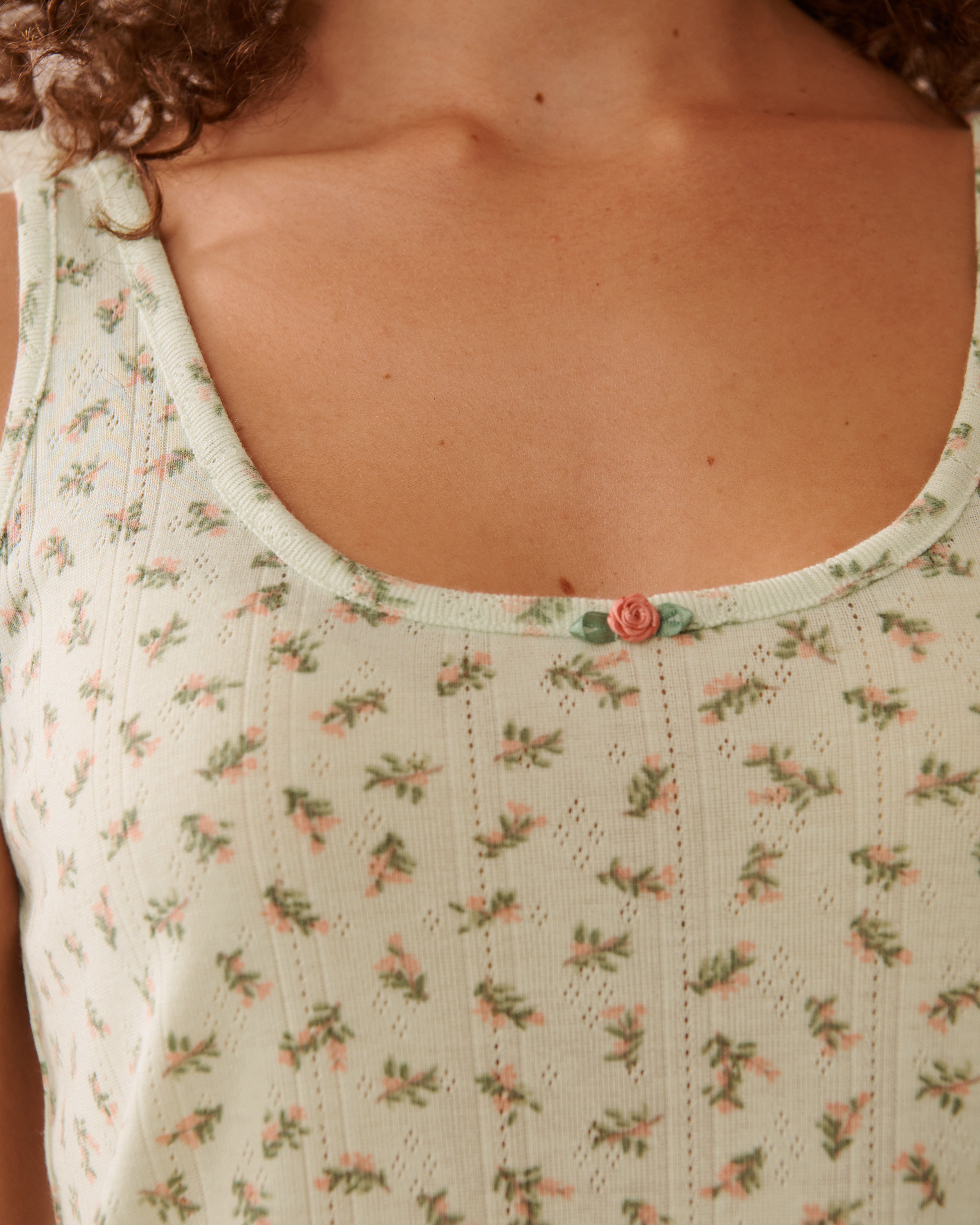 LA VIE EN ROSE Ditsy Floral Print Lettuce Edge Pointelle Cami Small Bouquets 40100733 - View6