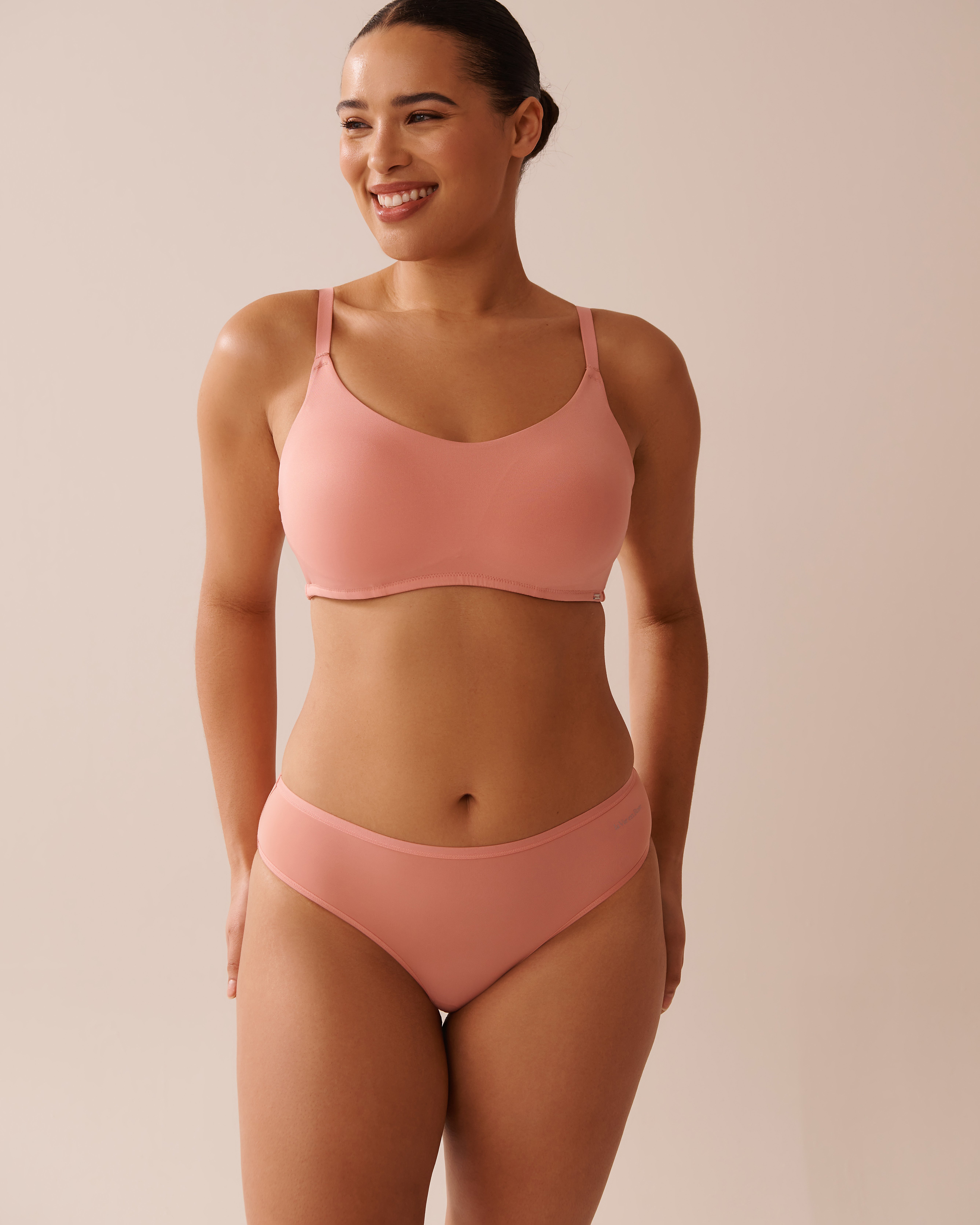 LA VIE EN ROSE Lightly Lined Wireless Minimalist Bra Pastel Blue 10200506 - View4