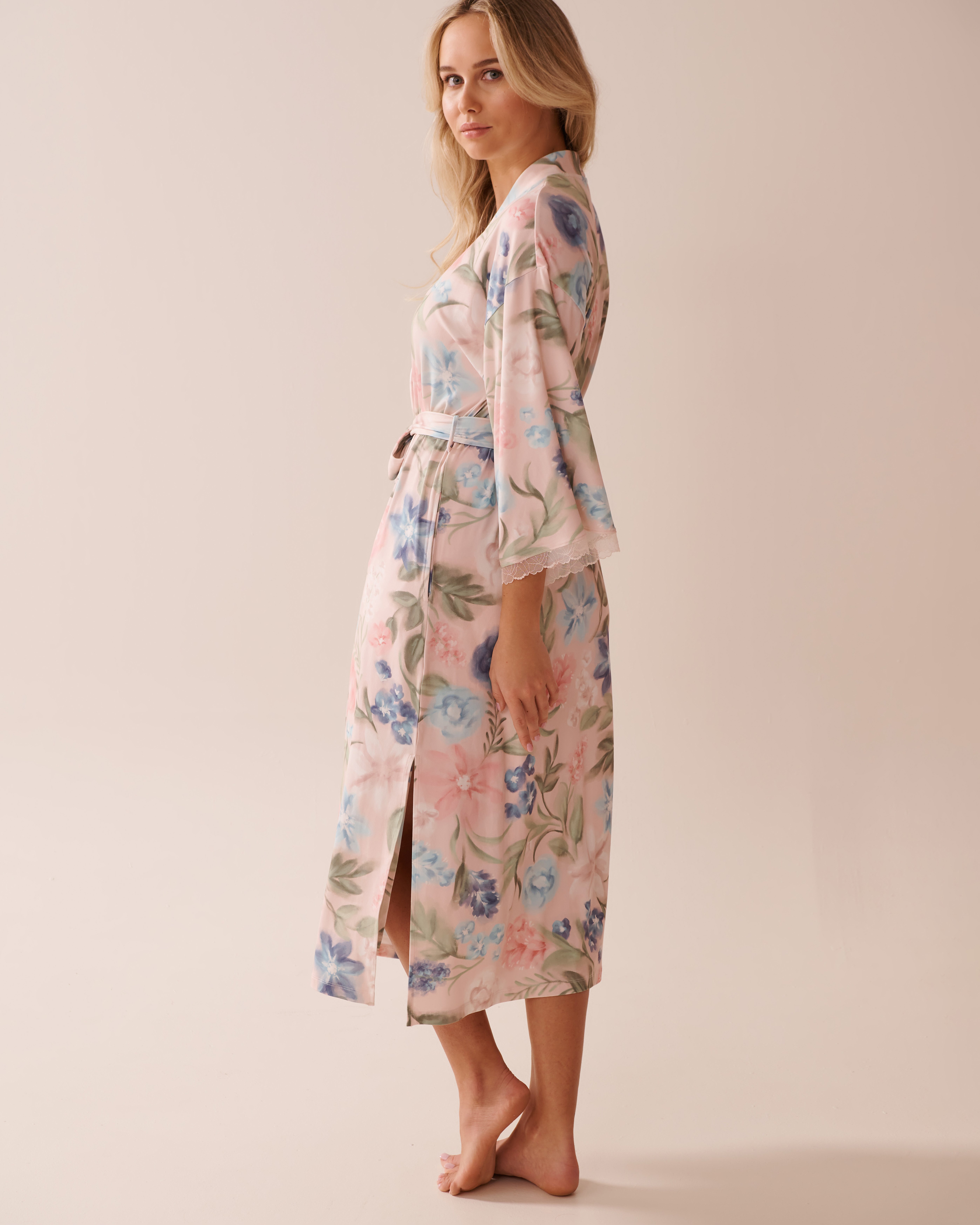 LA VIE EN ROSE Watercolour Flower Print Super Soft Kimono Watercolour Flowers 40600205 - View4