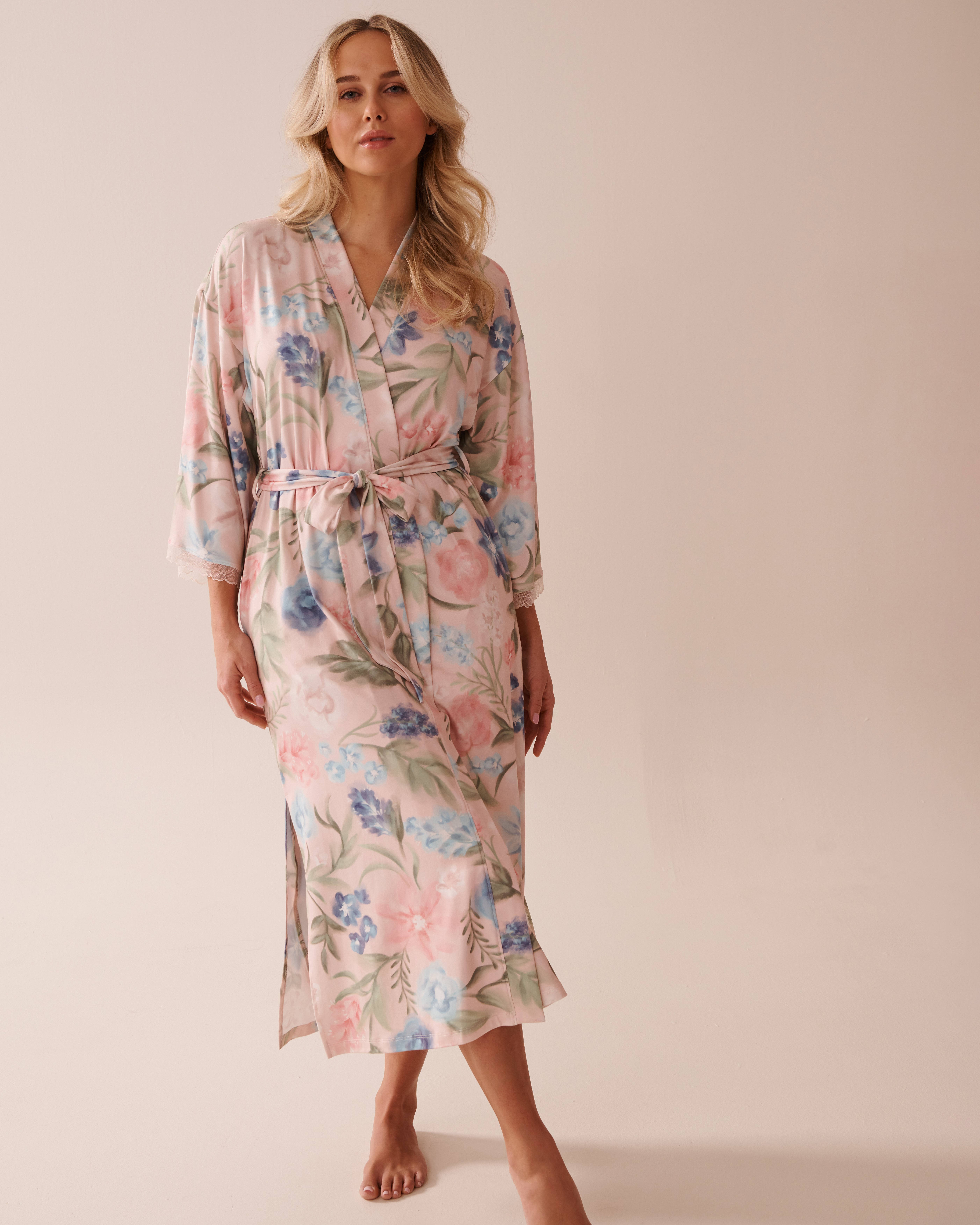 LA VIE EN ROSE Watercolour Flower Print Super Soft Kimono Watercolour Flowers 40600205 - View3