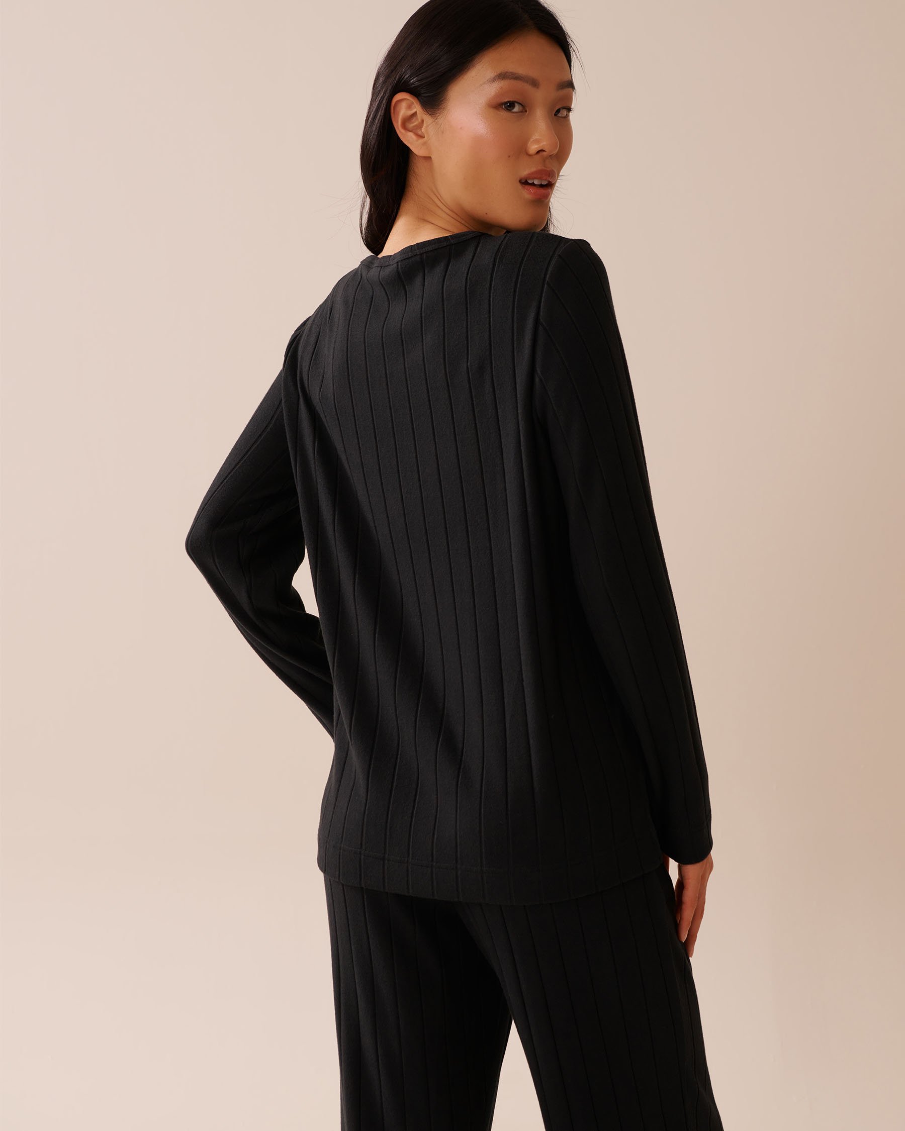 Ribbed Long Sleeve Shirt
