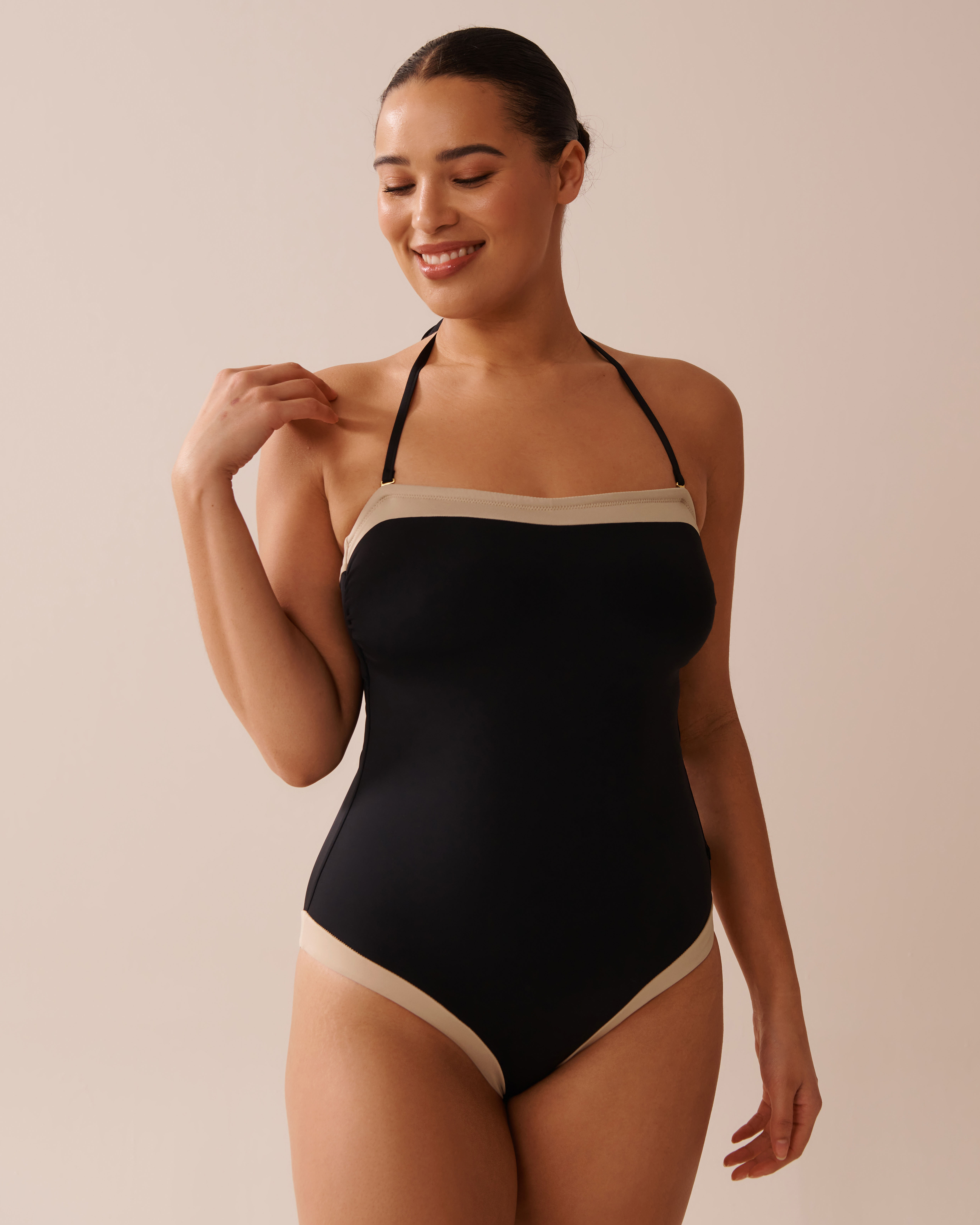 JULIA Built-in Control Bandeau One-piece Swimsuit