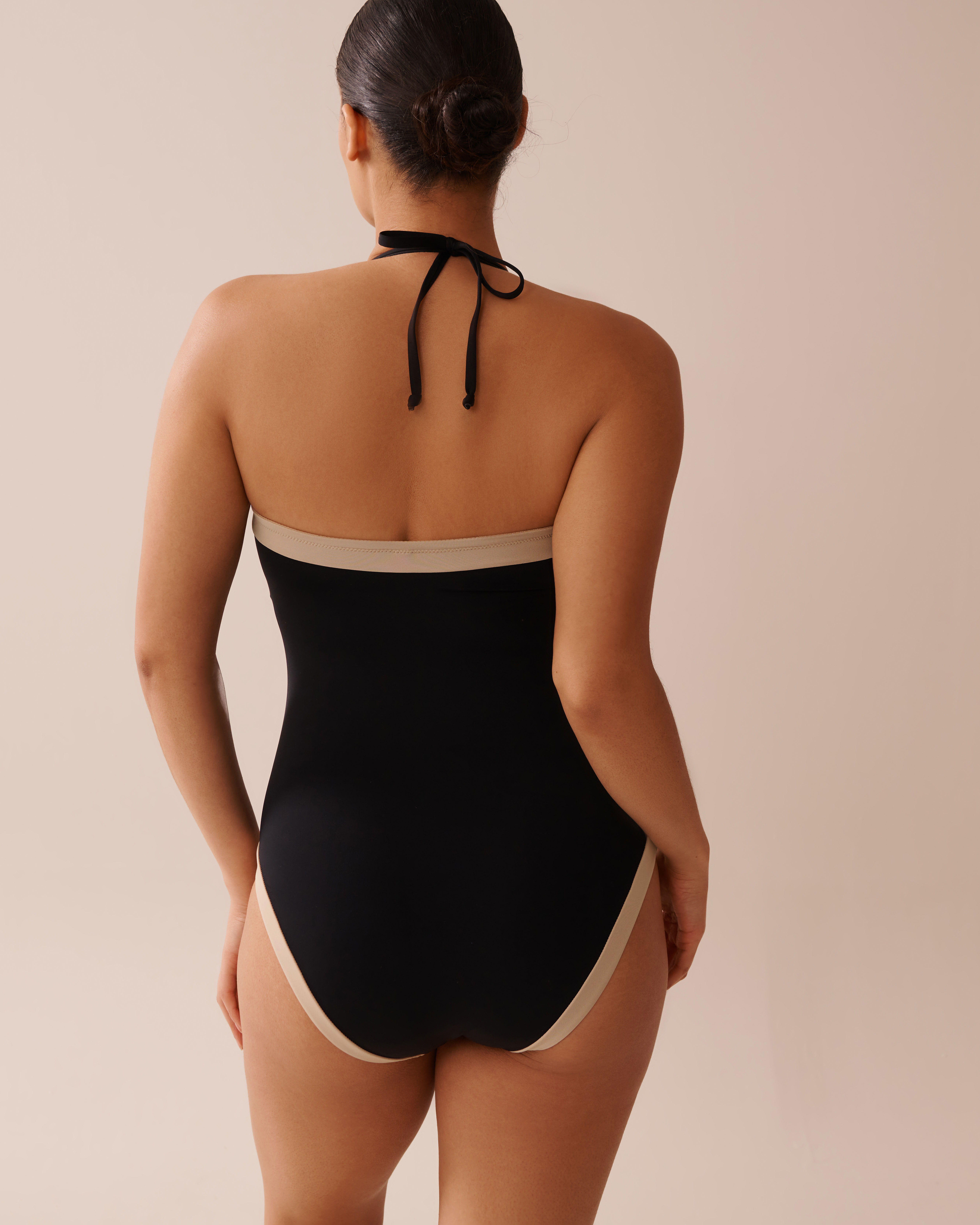 JULIA Built-in Control Bandeau One-piece Swimsuit