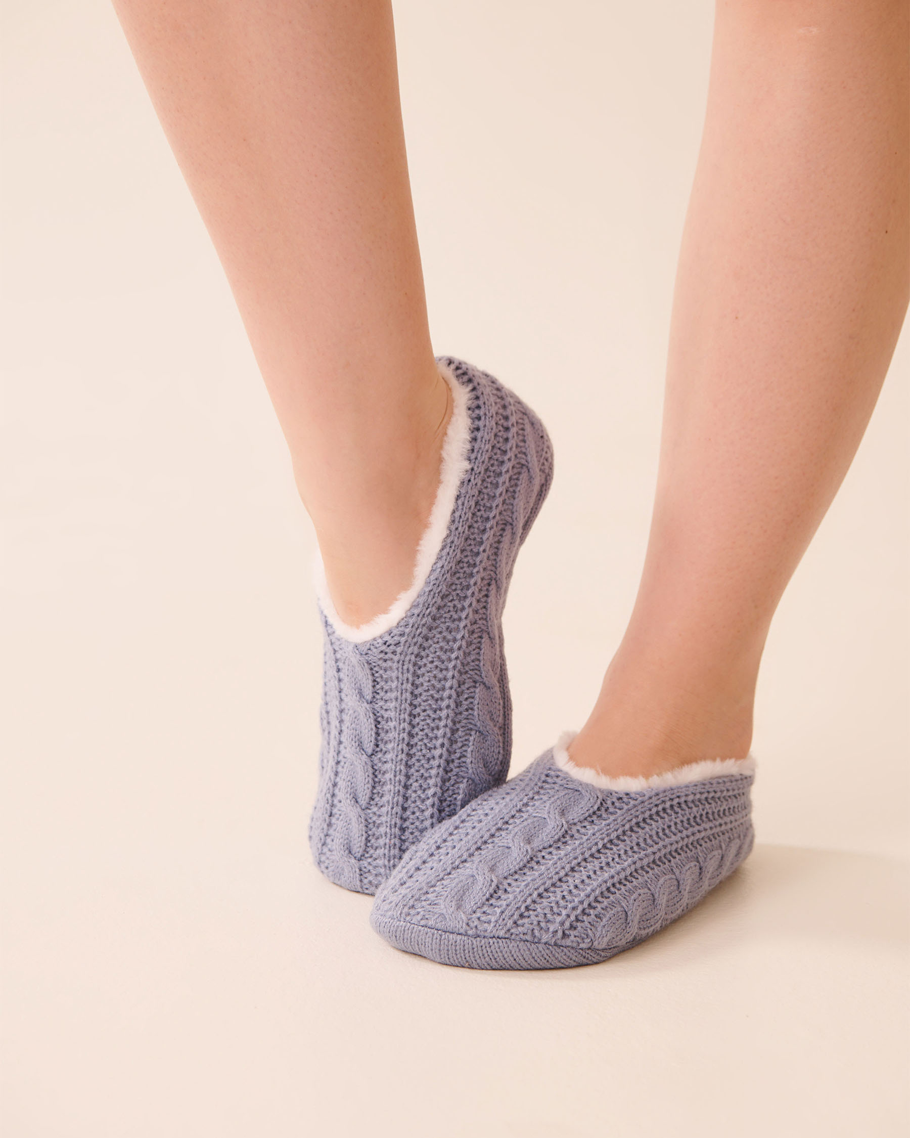 Cable Knit and Faux Fur Slipper Socks