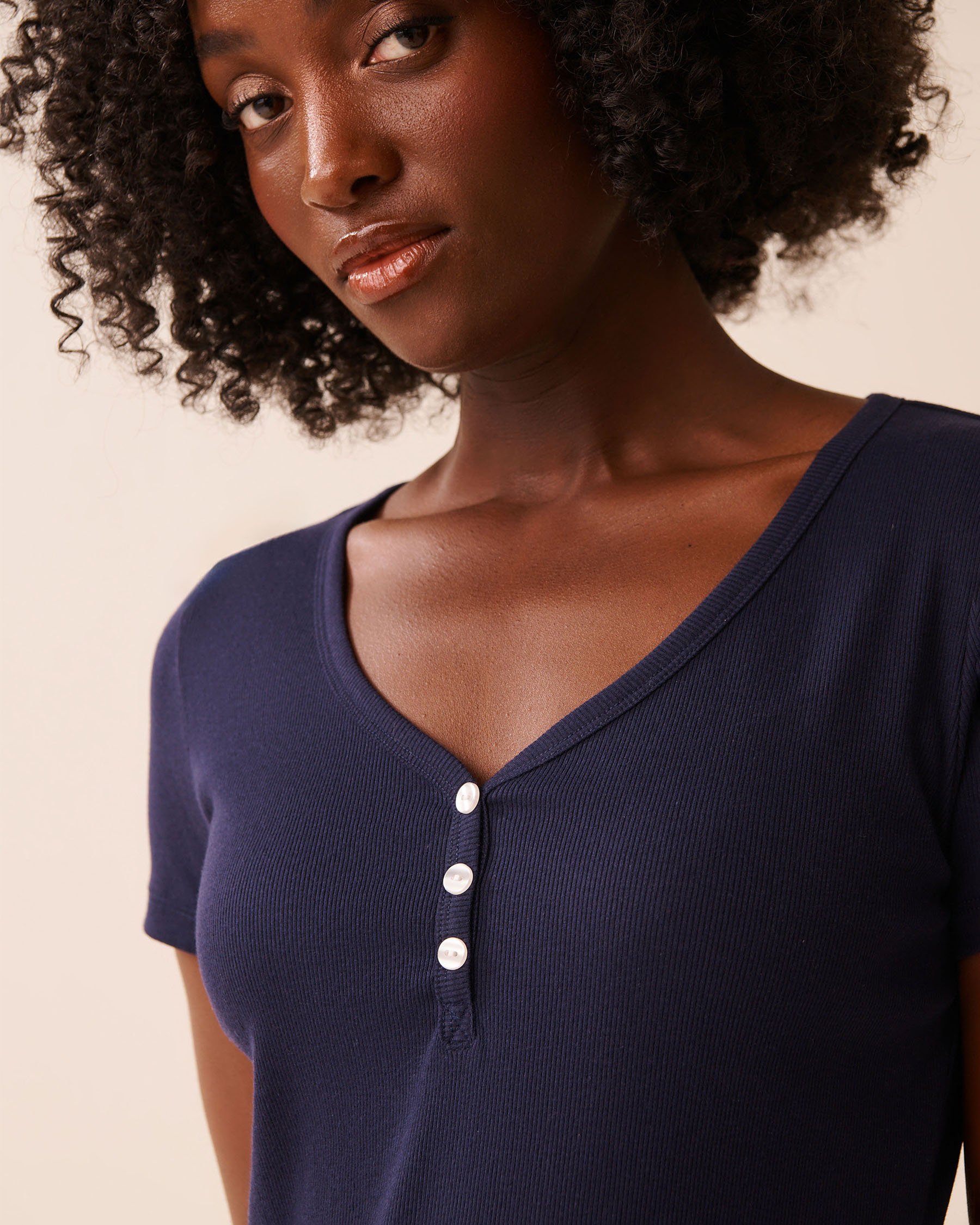 Ribbed Henley T-shirt