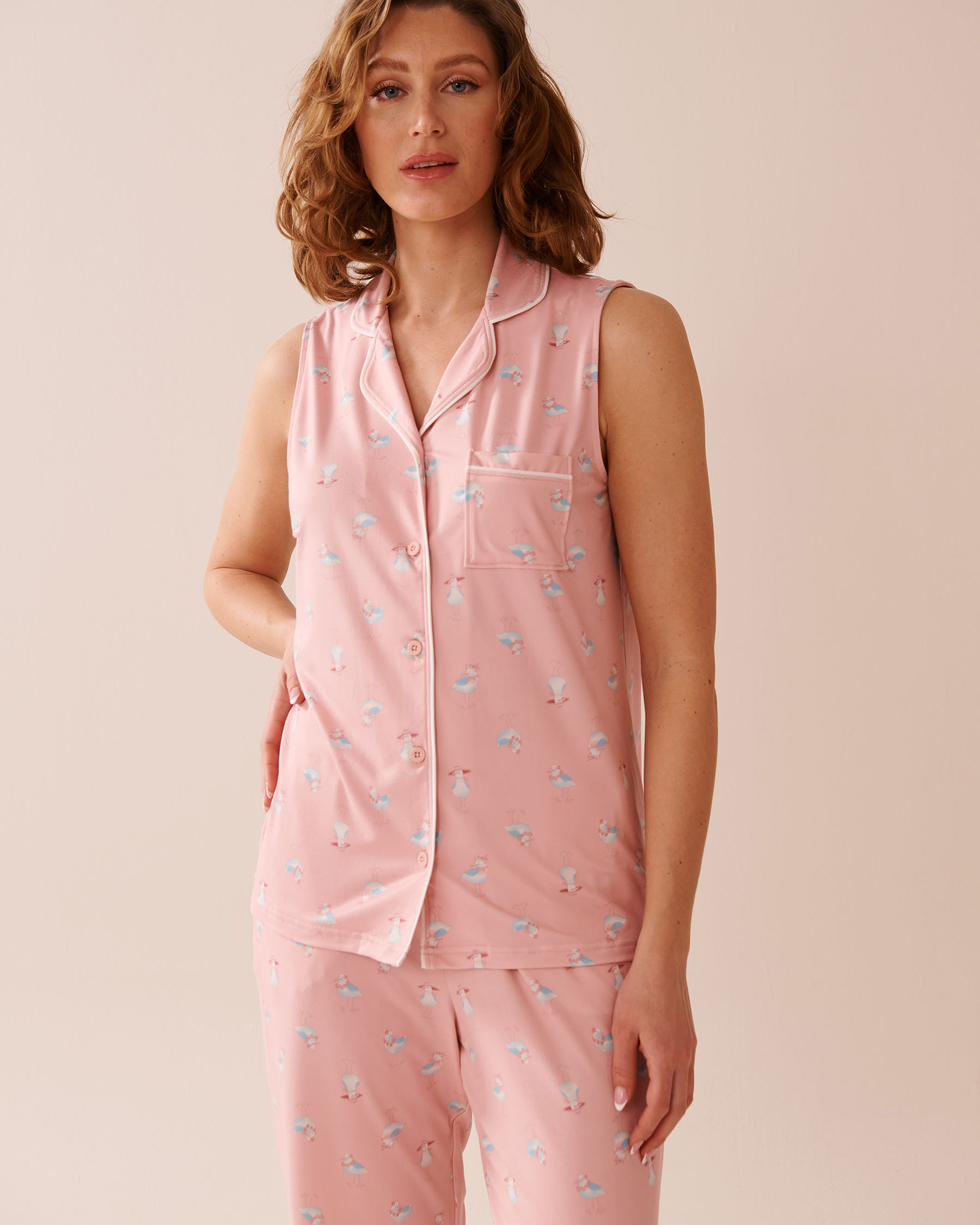 Seagull Print Super Soft Sleeveless Button-down Shirt