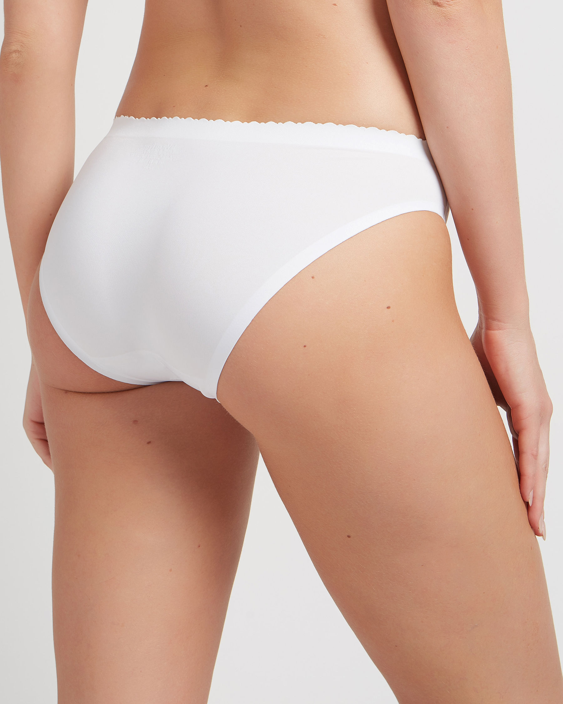 Seamless Bikini Panty - White