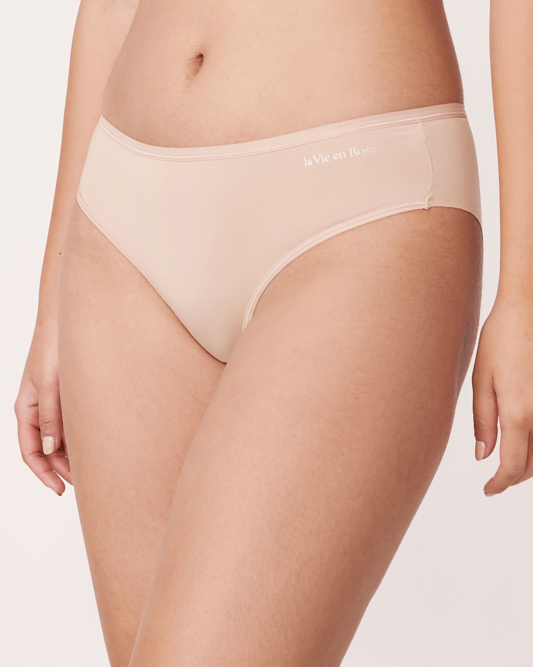 LA VIE EN ROSE Microfiber Sleek Back Bikini Panty Neutral 169-122-0-00 - View1