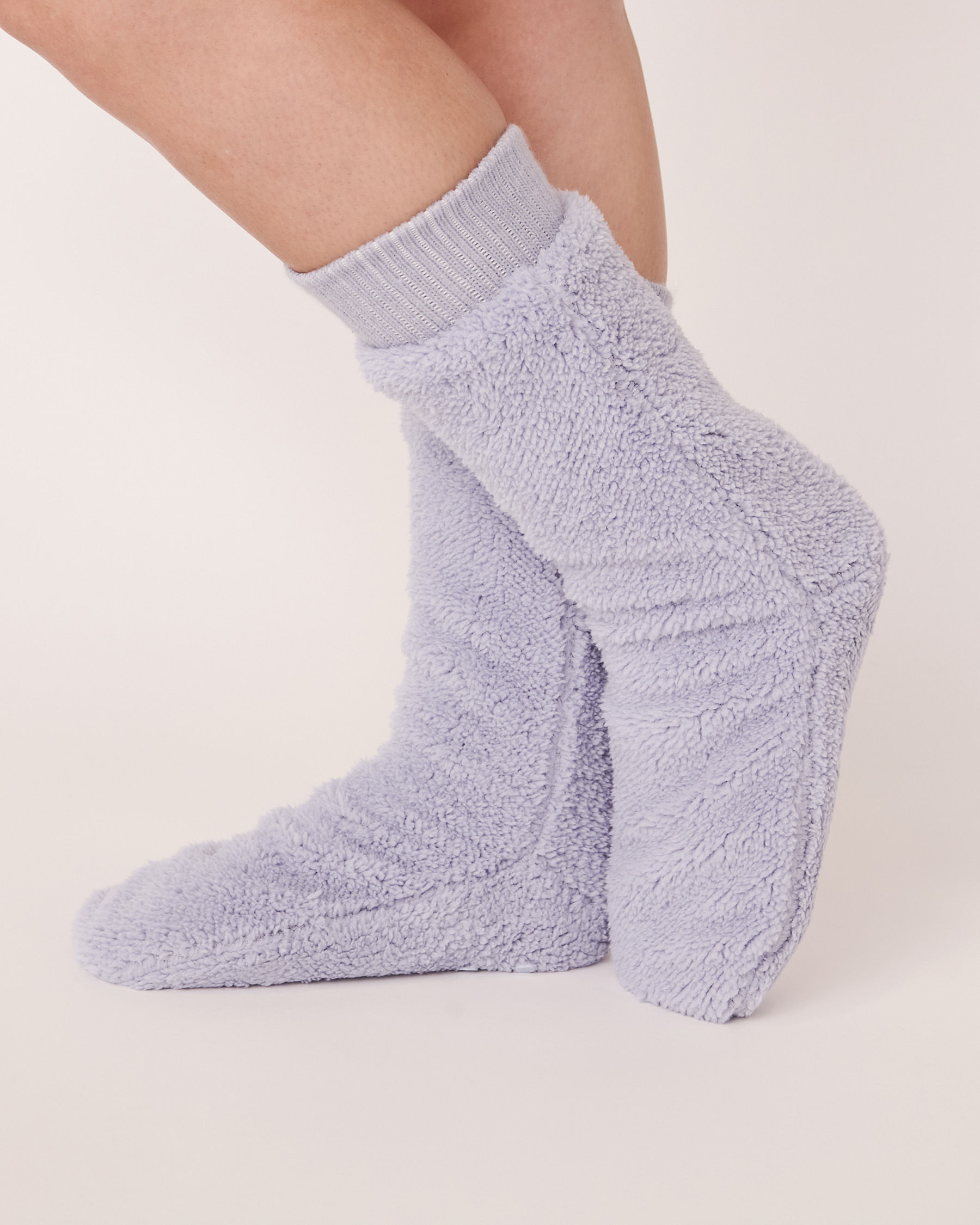 LA VIE EN ROSE Plush Mid Length Socks Blue 40700050 - View3