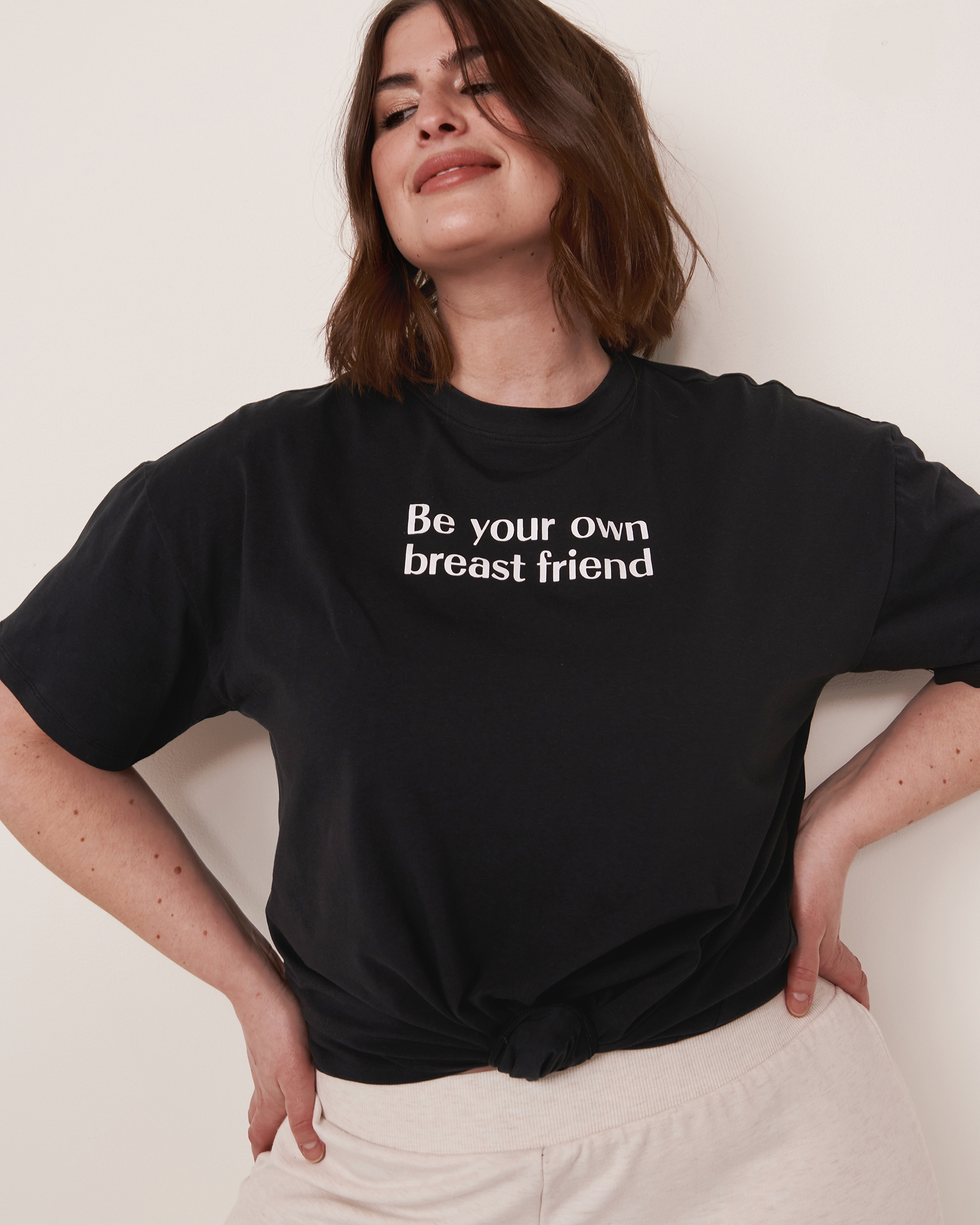 LA VIE EN ROSE Be Your Own Breast Friend T-shirt Black 90400004 - View2