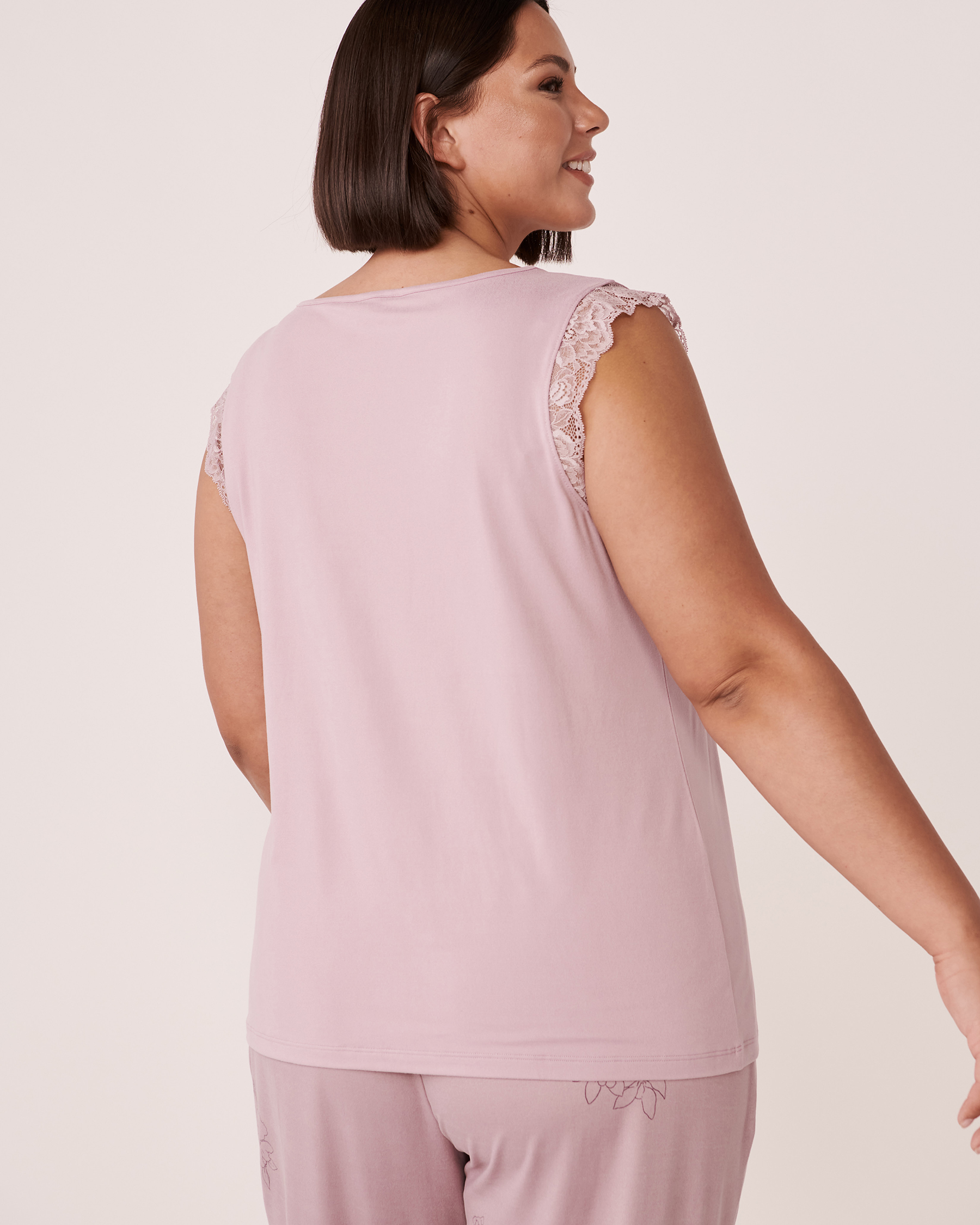 LA VIE EN ROSE Super Soft Lace Trim T-shirt Light lilac 40100343 - View3