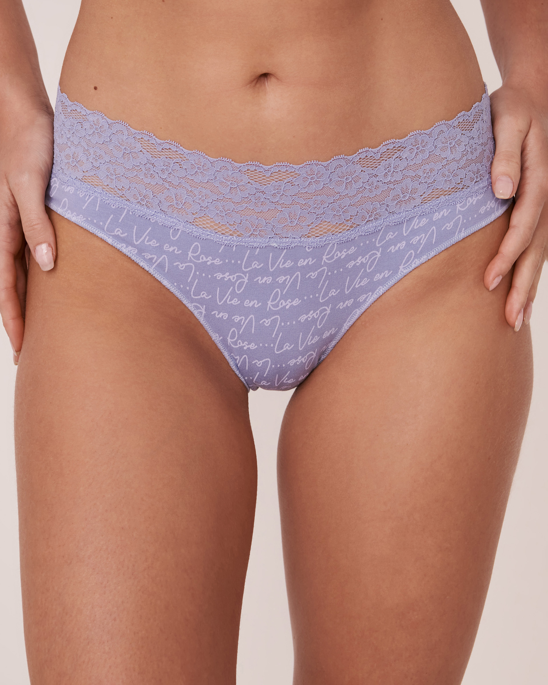 LA VIE EN ROSE Cotton and Lace Band Bikini Panty Logo print 20100191 - View1