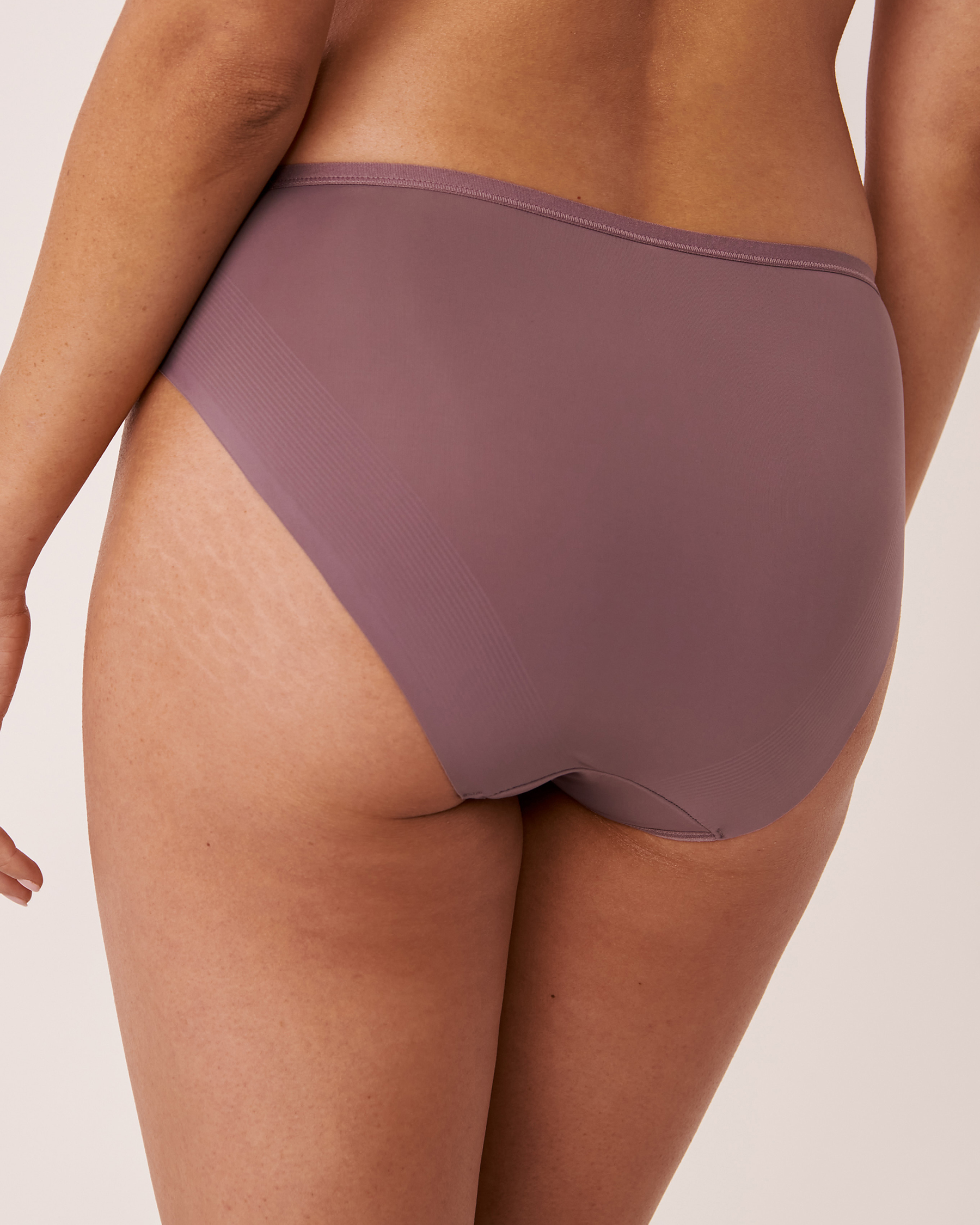 LA VIE EN ROSE Microfiber Sleek Back Bikini Panty Dark plum 20300134 - View2