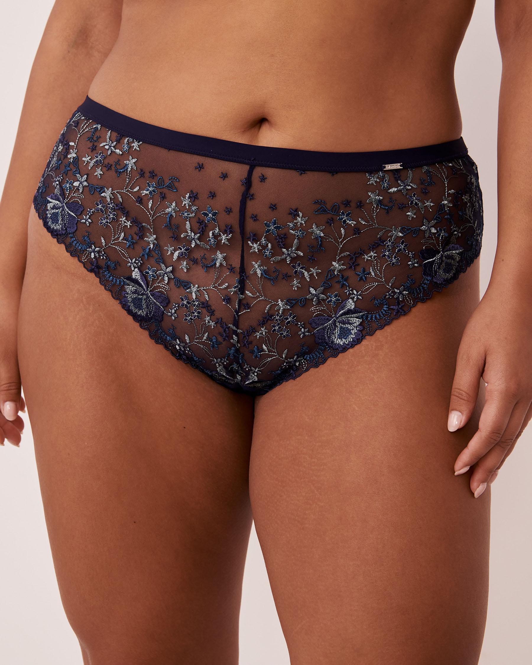 LA VIE EN ROSE Embroidered Mesh Cheeky Panty Romantic navy floral 20300143 - View5
