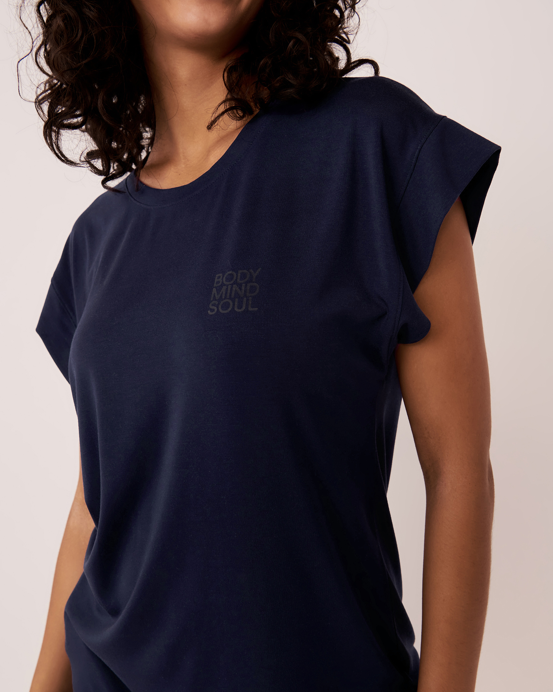 LA VIE EN ROSE T-shirt en modal Bleu maritime 50100052 - Voir3