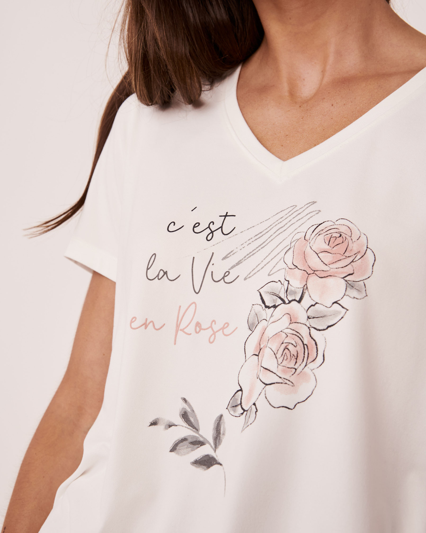 LA VIE EN ROSE T-shirt col en V ultra doux Blanc 40100359 - Voir3