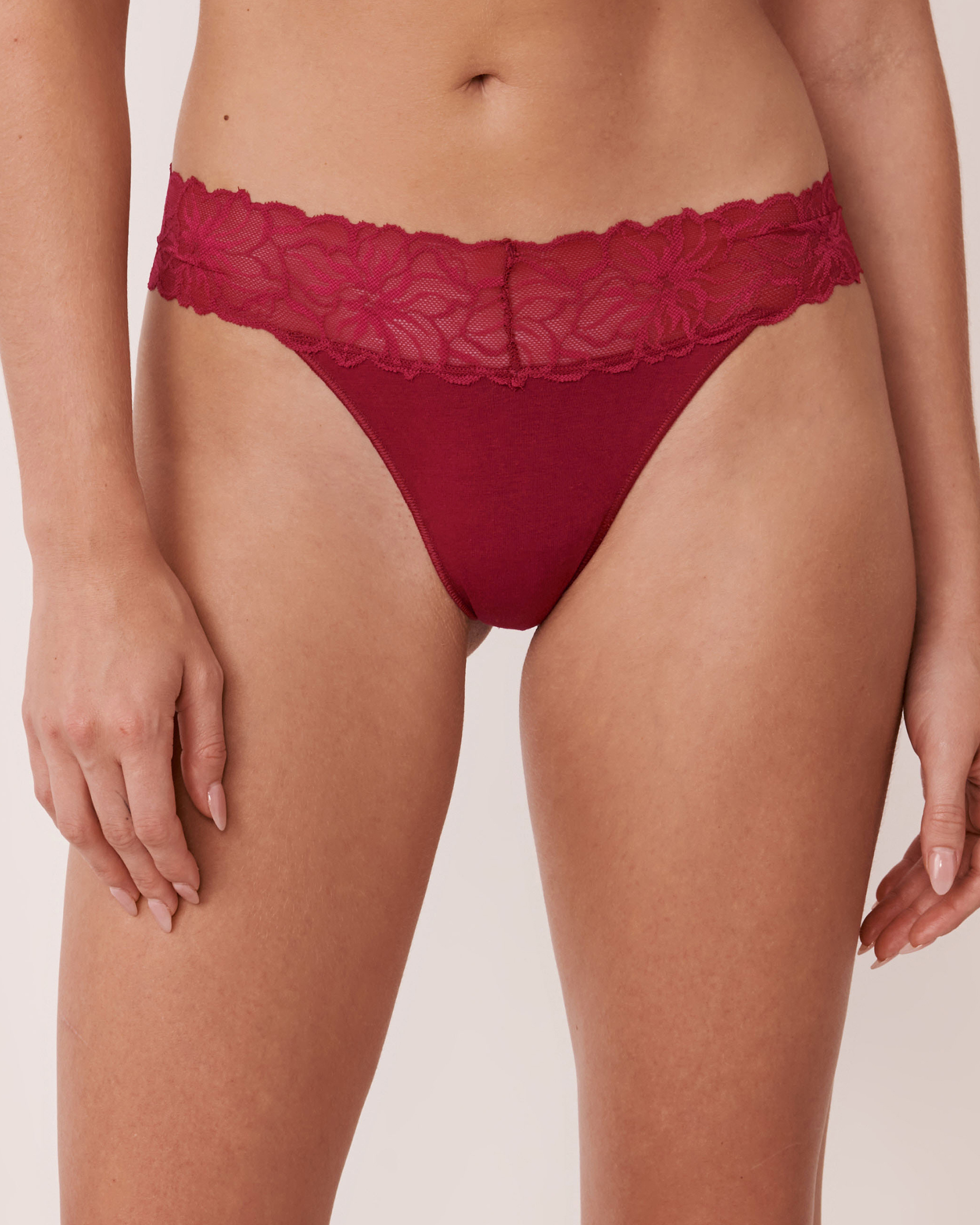 LA VIE EN ROSE Cotton and Lace Band Thong Panty Red beet 20100202 - View1