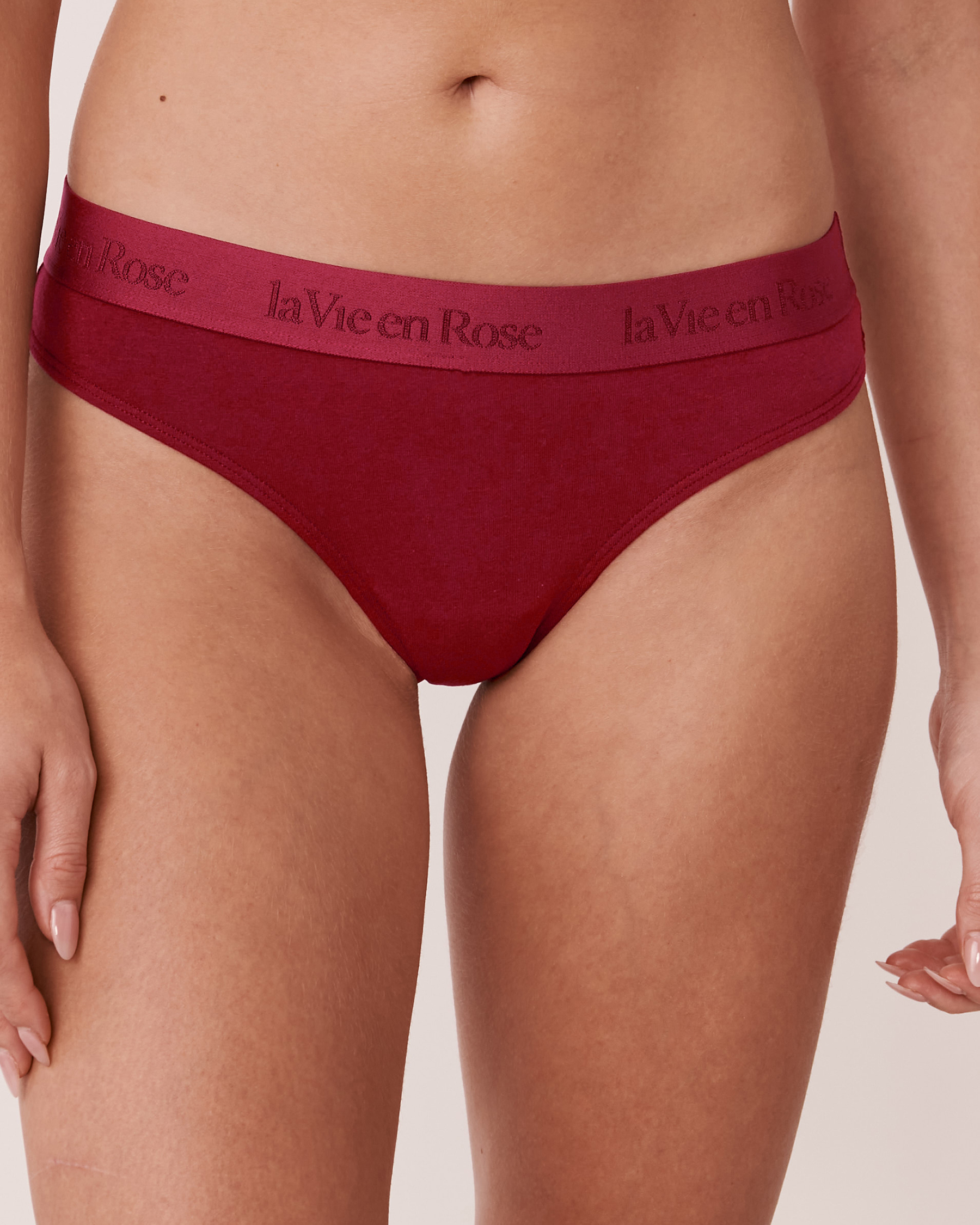 LA VIE EN ROSE Cotton and Logo Elastic Band Thong Panty Red wine 20100212 - View1