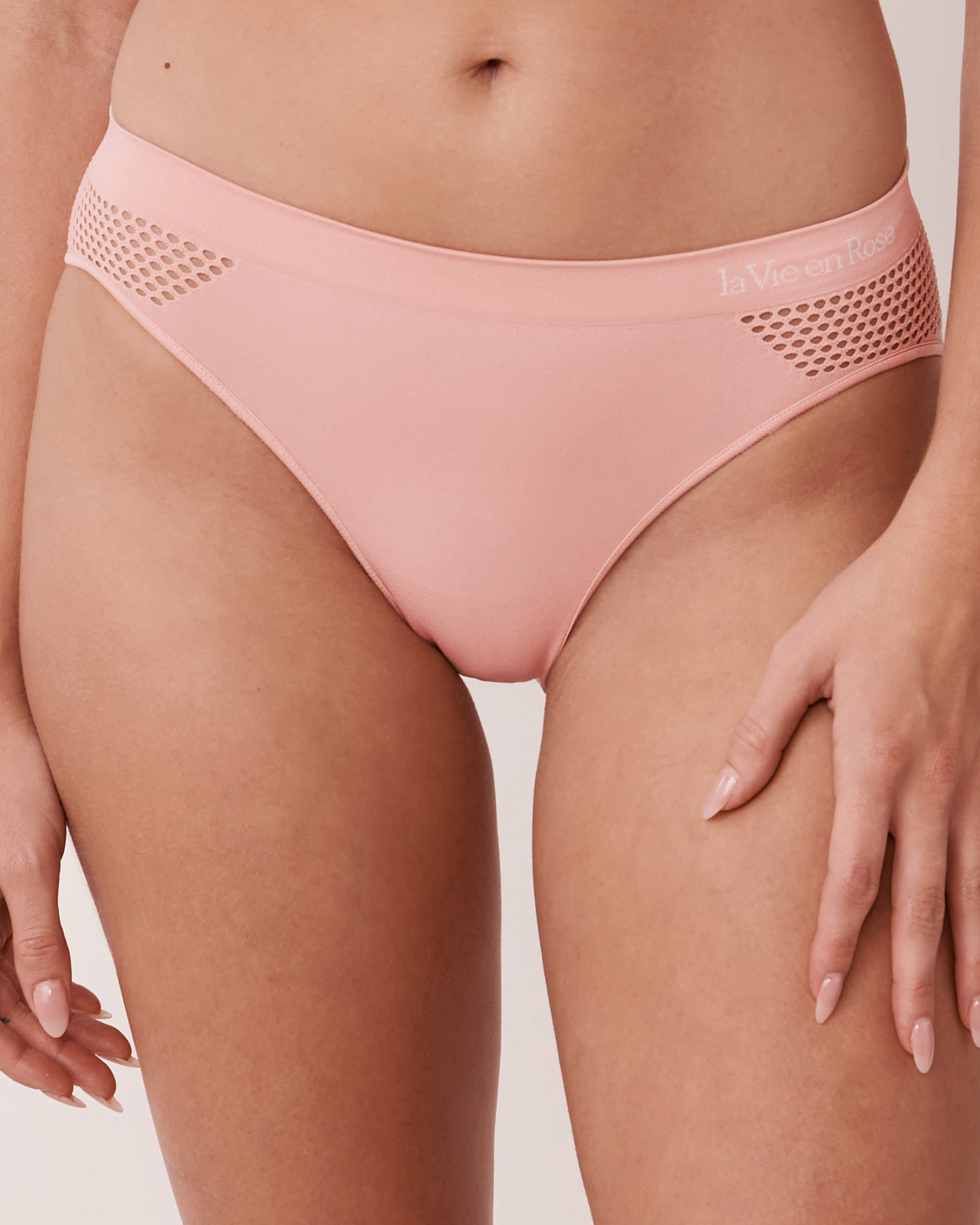 LA VIE EN ROSE Seamless Bikini Panty Rose tan 20200229 - View1