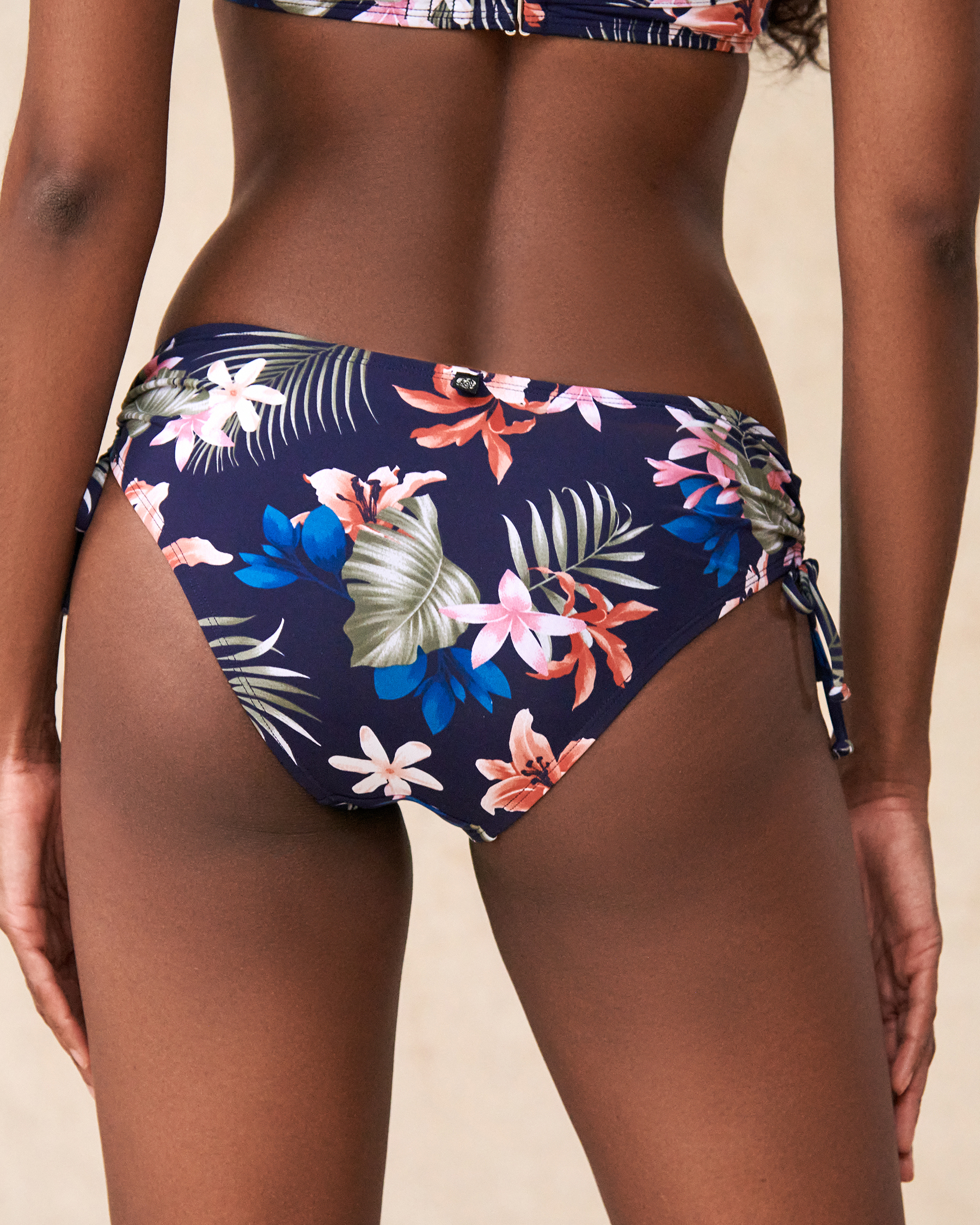 LA VIE EN ROSE AQUA HAWAII Brazilian Bikini Bottom Floral 70300309 - View3