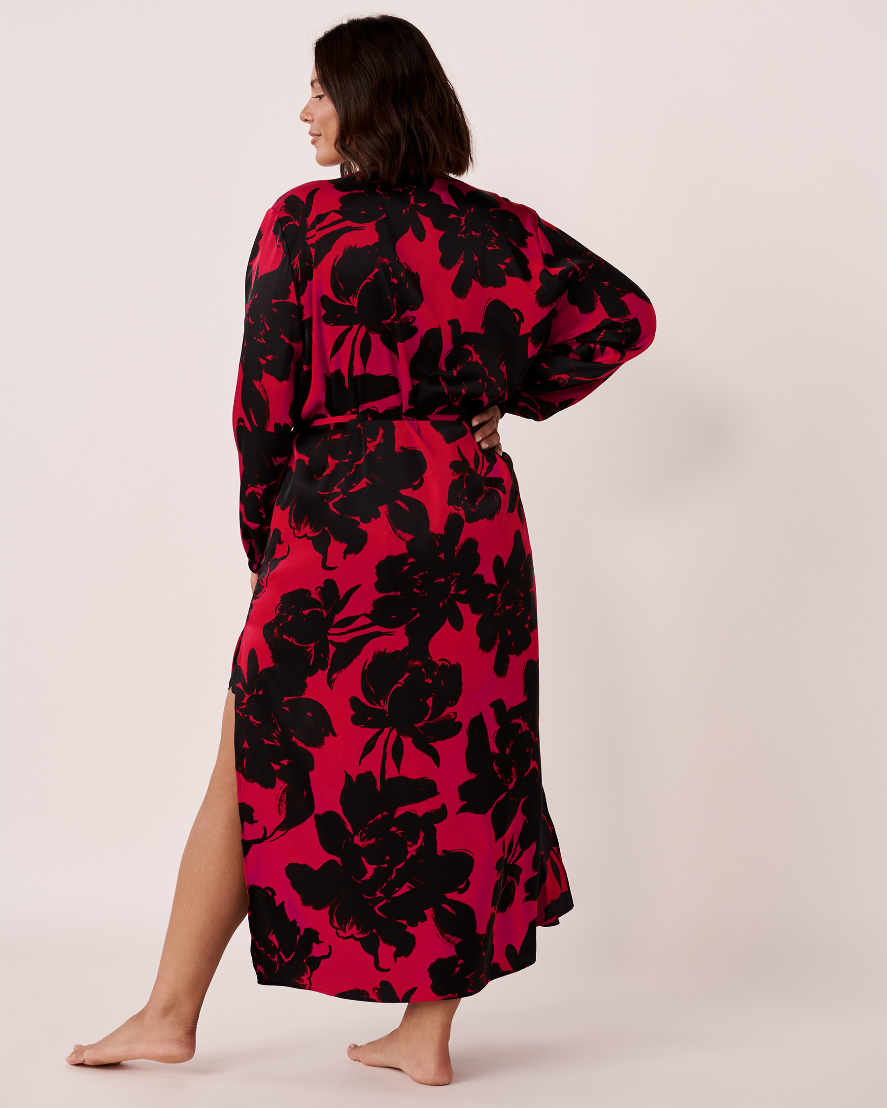 LA VIE EN ROSE Satin Maxi Length Robe Romantic floral 60500069 - View4