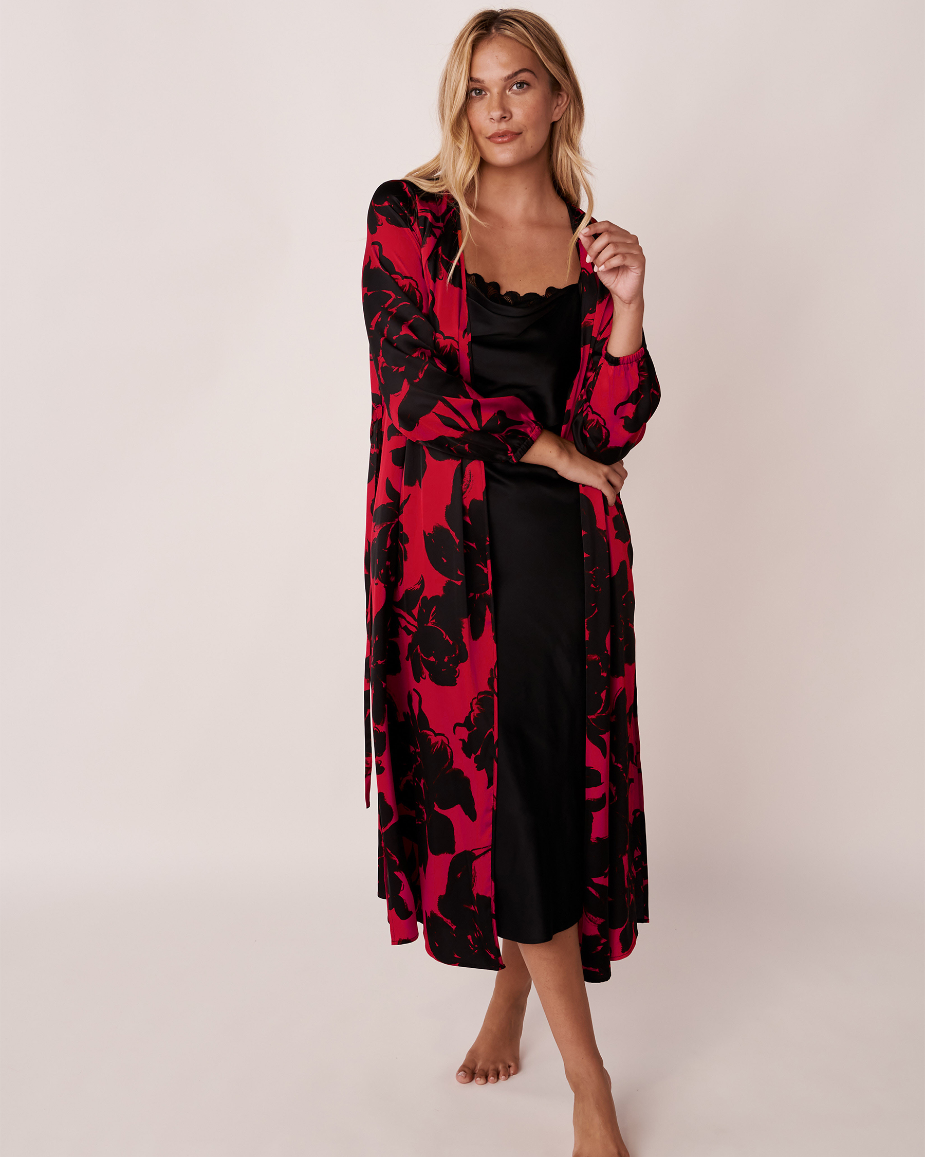 LA VIE EN ROSE Satin Maxi Length Robe Romantic floral 60500069 - View7