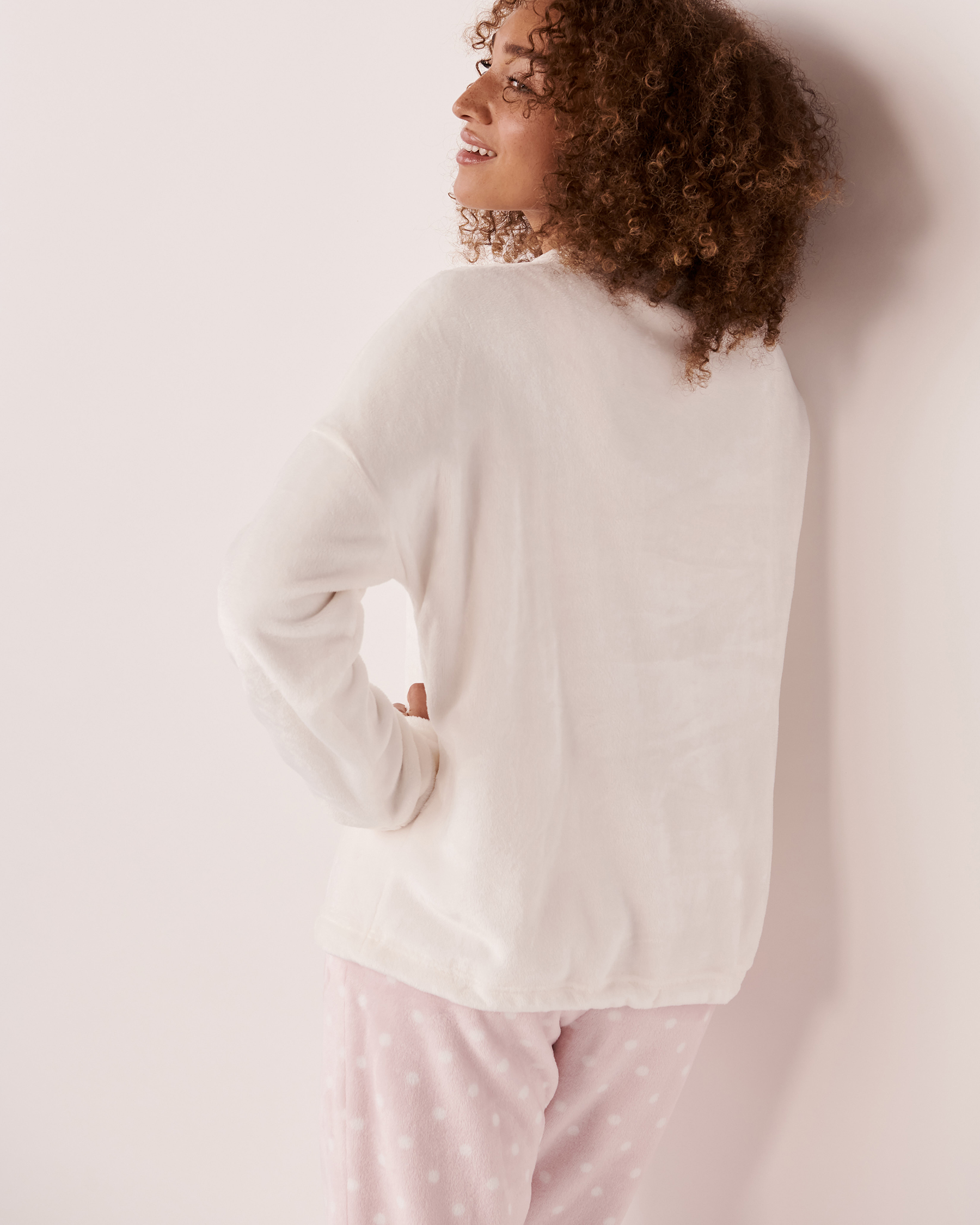 LA VIE EN ROSE Embroidered Plush Long Sleeve Shirt Snow white 40100372 - View2