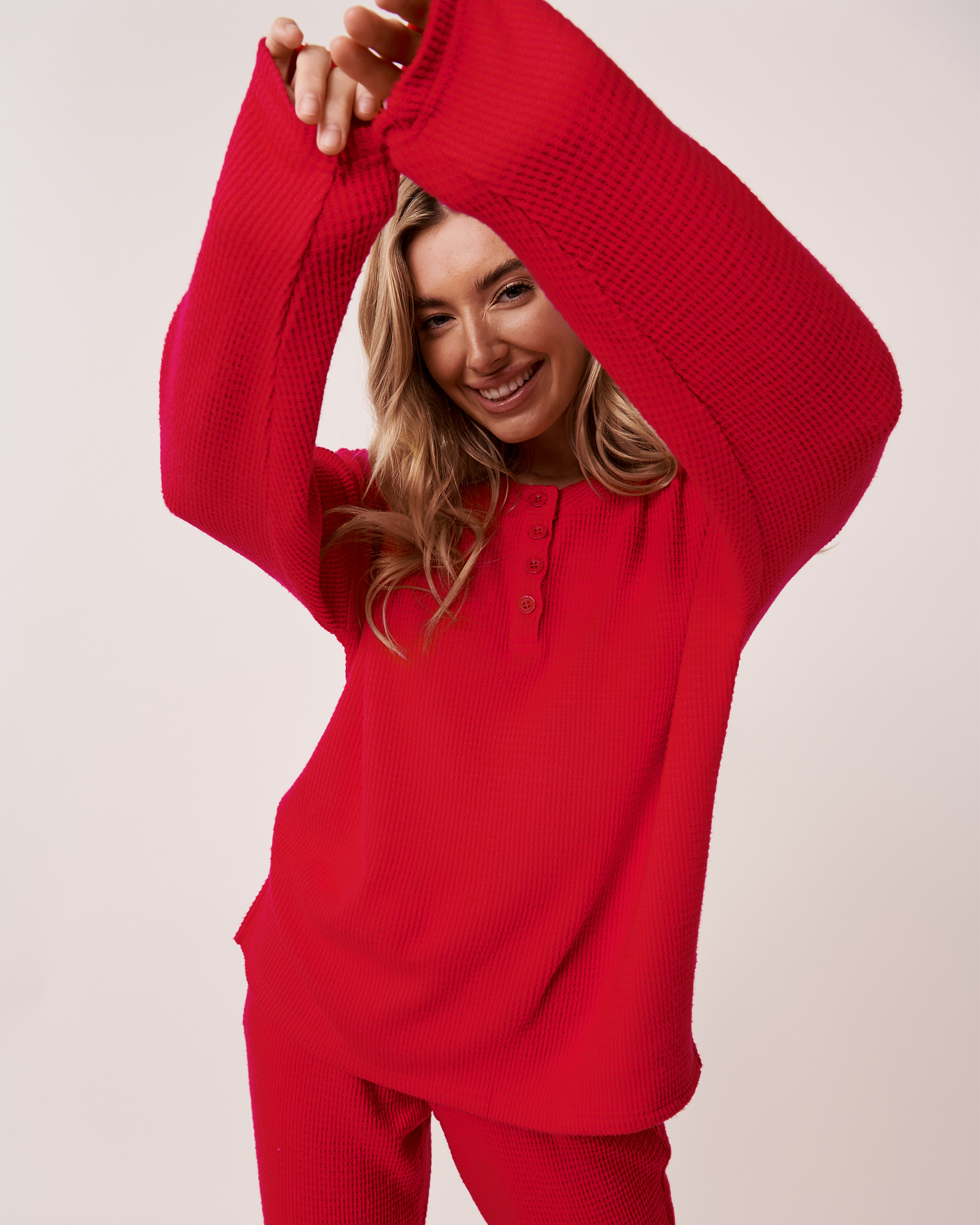 LA VIE EN ROSE Waffle Knit Long Sleeve Shirt Candy red 40100374 - View2