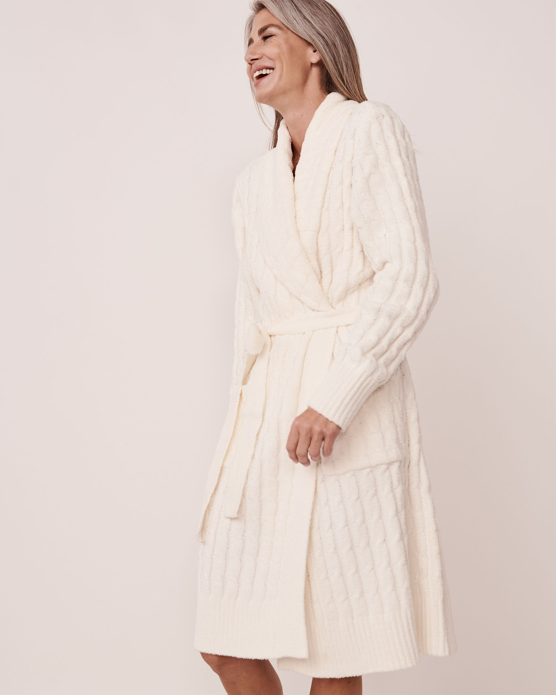 LA VIE EN ROSE Robe de chambre tricot torsadé en chenille Blanc neige 40600099 - Voir4
