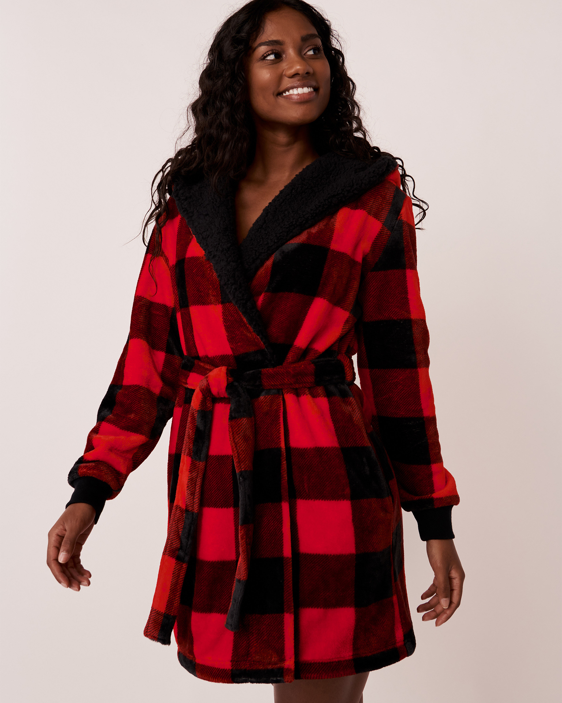 LA VIE EN ROSE Soft Plush Hooded Robe Buffalo plaid 40600106 - View5