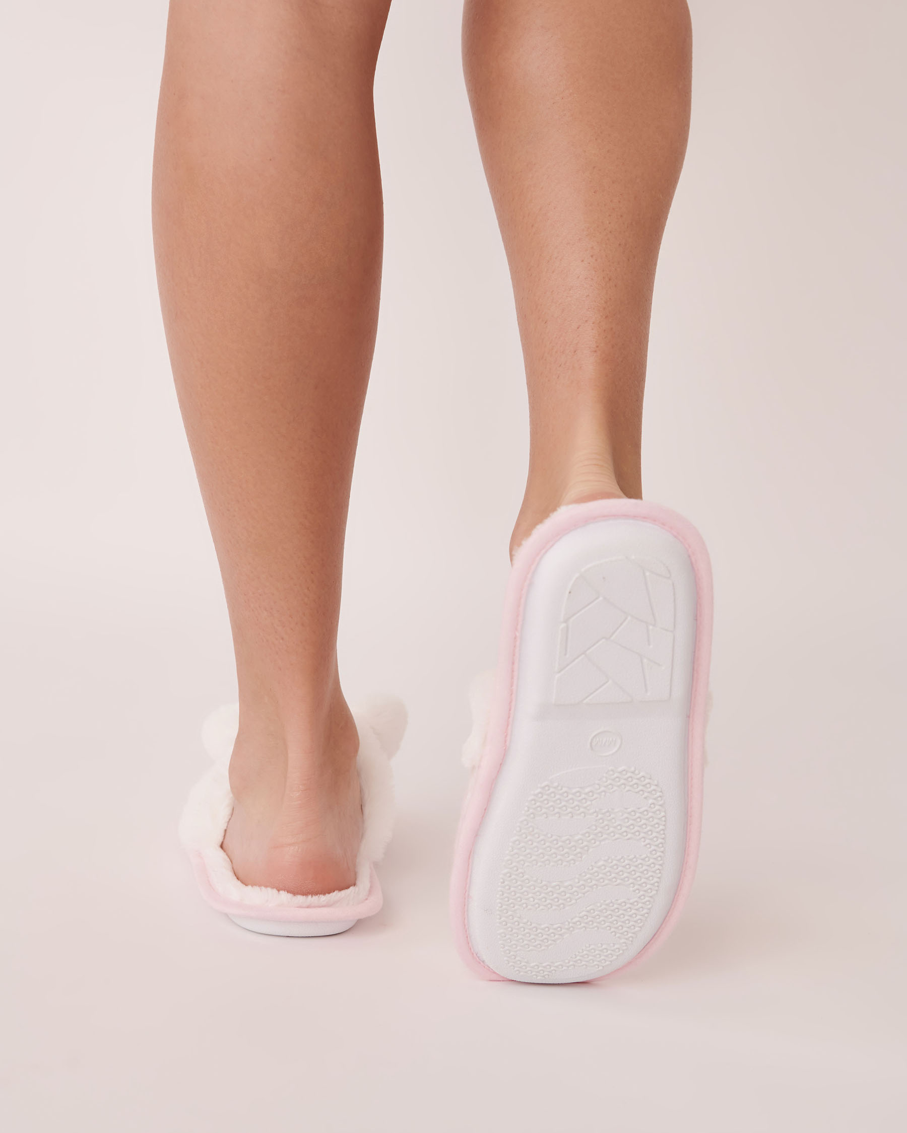 LA VIE EN ROSE Plush Clog Slippers with Pompoms Fair Isle pink 40700244 - View2