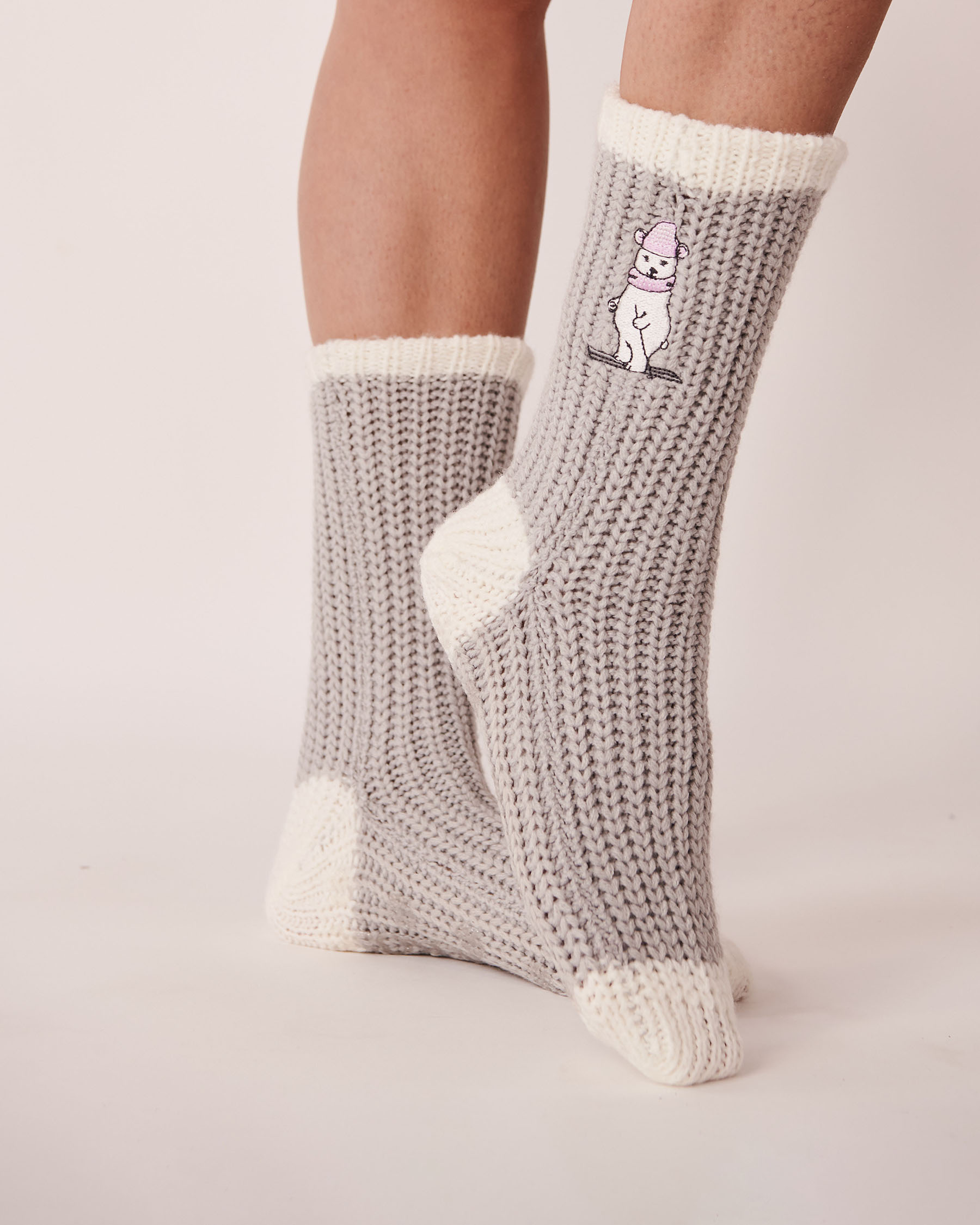 LA VIE EN ROSE Knitted Socks with winter Embroidery Silver grey 40700245 - View1