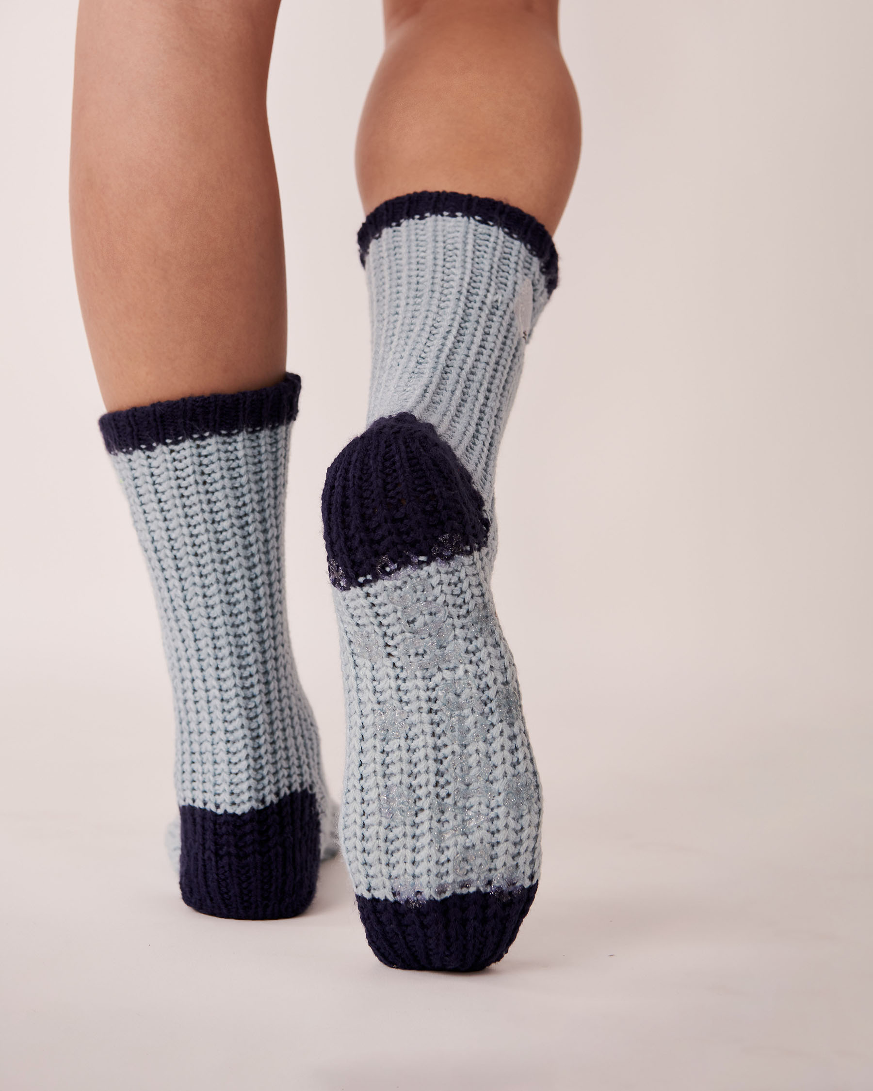 LA VIE EN ROSE Knitted Socks with winter Embroidery Baby blue 40700245 - View2