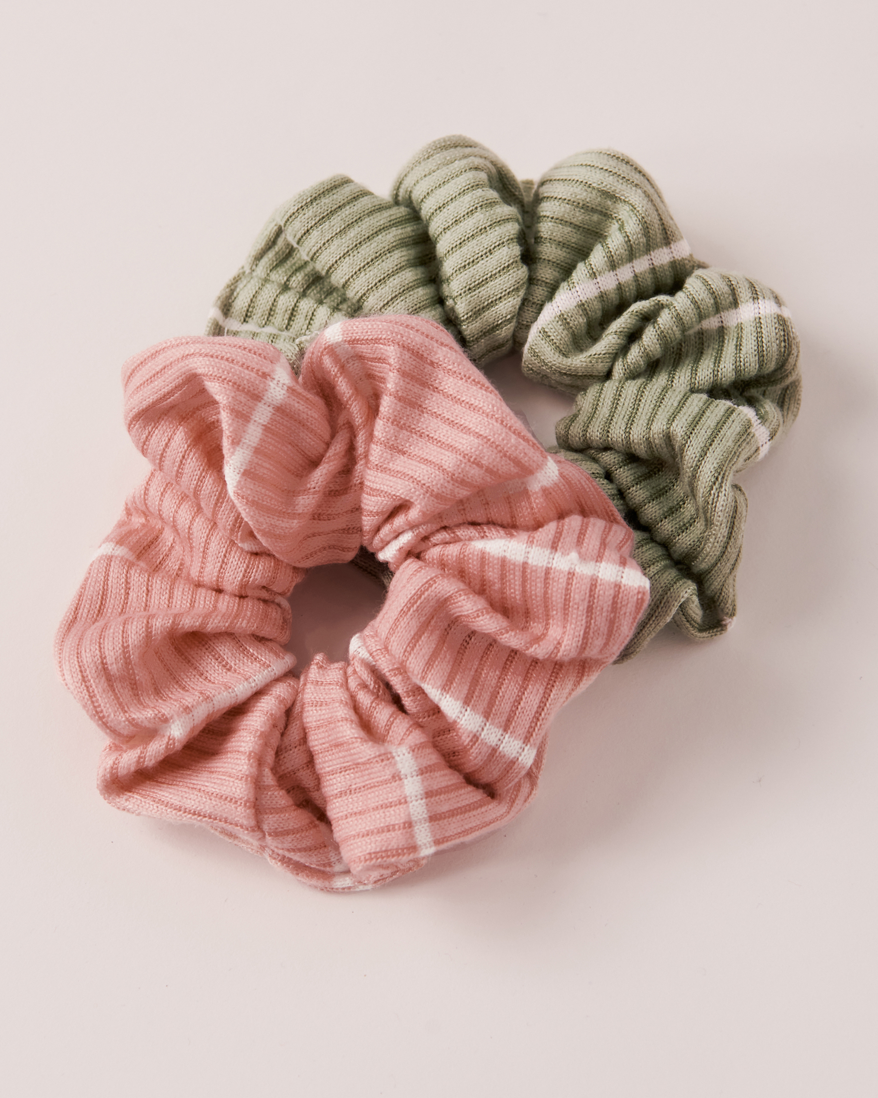 LA VIE EN ROSE Set of 2 Ribbed Scrunchies Peach stripes 40700142 - View1