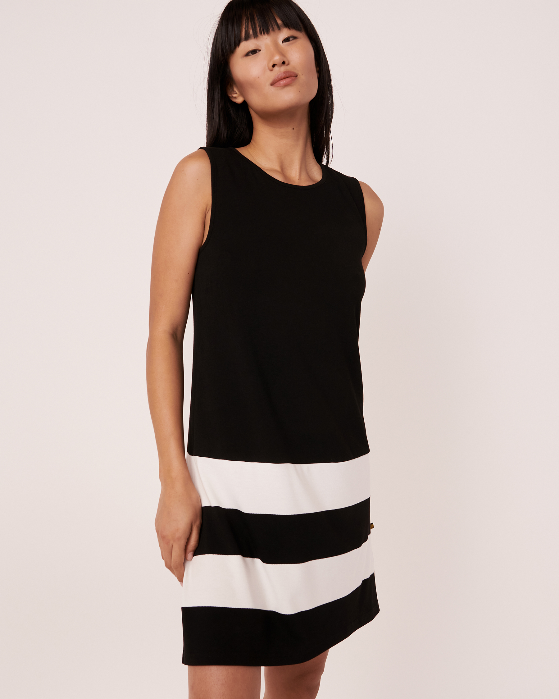 LA VIE EN ROSE AQUA Straight Fit Mini Dress Black and white detail 80300025 - View1