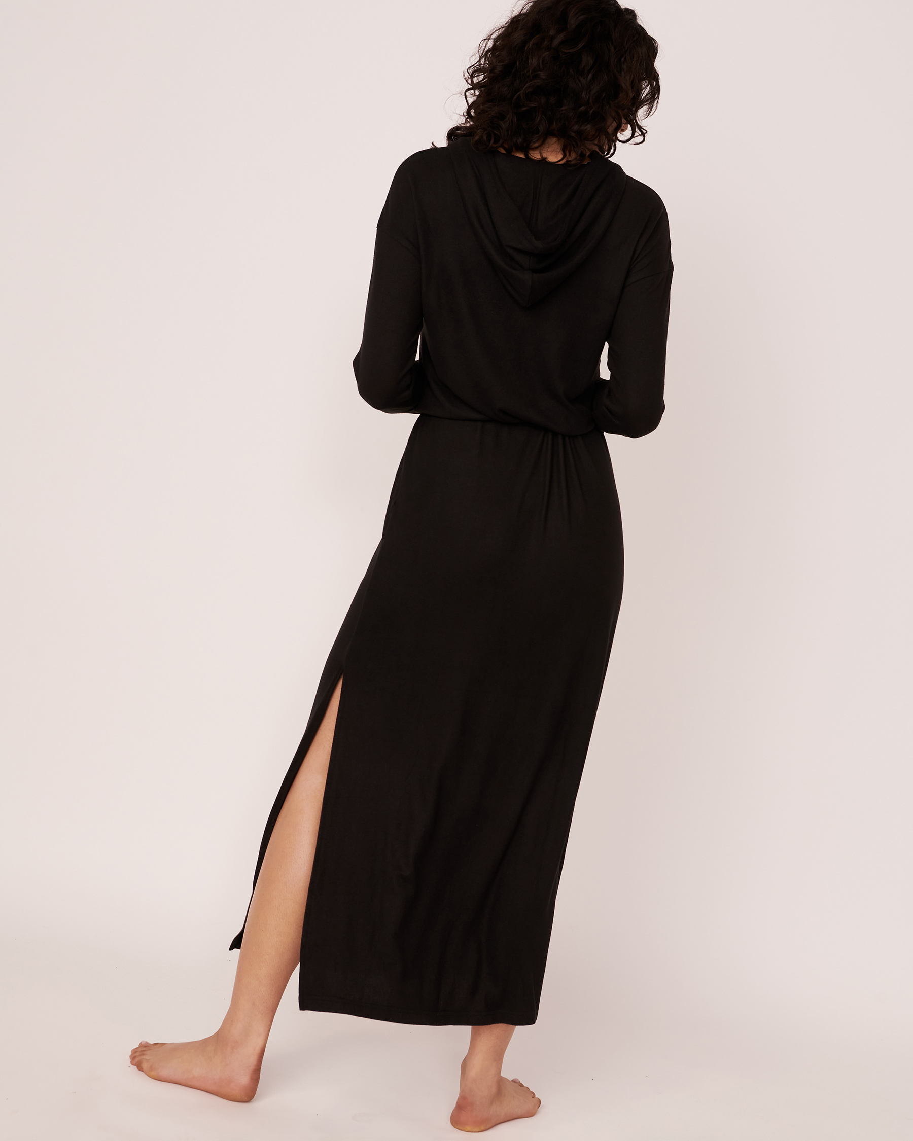 LA VIE EN ROSE Soft Knit Hooded Maxi Dress Black 50400021 - View2