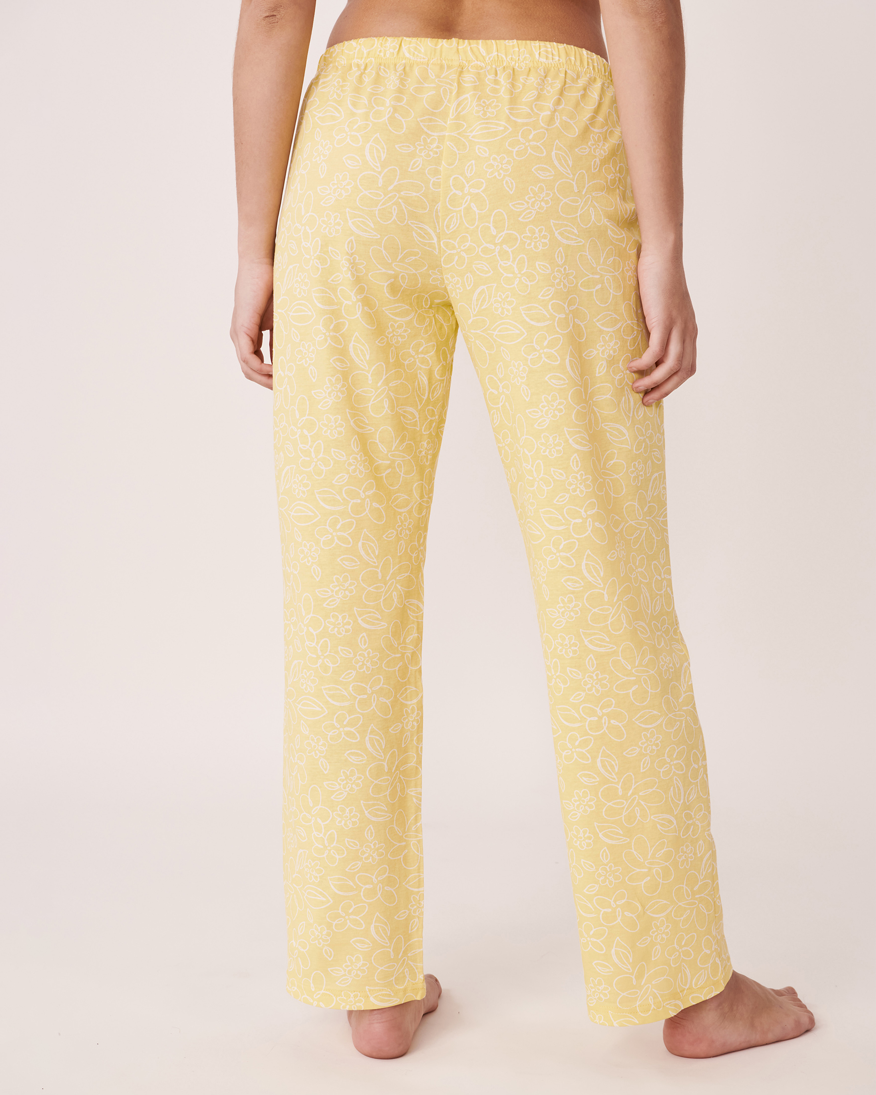LA VIE EN ROSE Straight Leg Pyjama Pants Yellow flowers 40200226 - View2