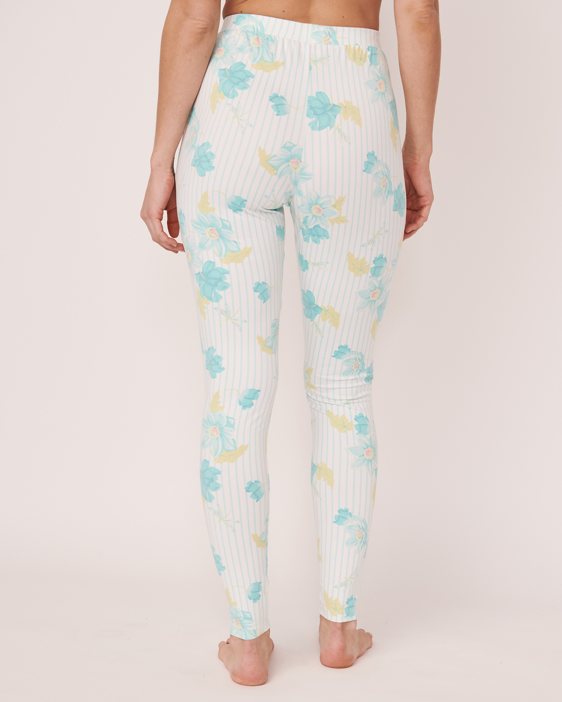 LA VIE EN ROSE Pantalon de pyjama ajusté ultra doux Fleurs et libellules 40200243 - Voir2