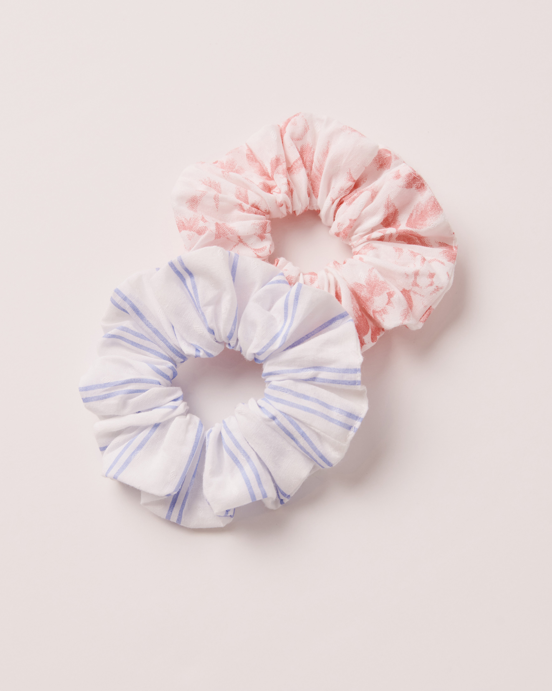 LA VIE EN ROSE Set of 2 Cotton Scrunchies Baby blue stripes 40700182 - View1