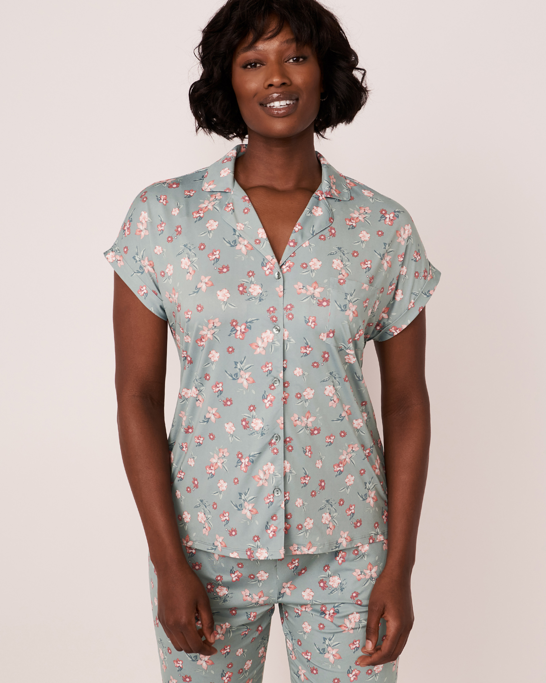 LA VIE EN ROSE Recycled Fibers Button-down Shirt Romantic floral 60100020 - View1